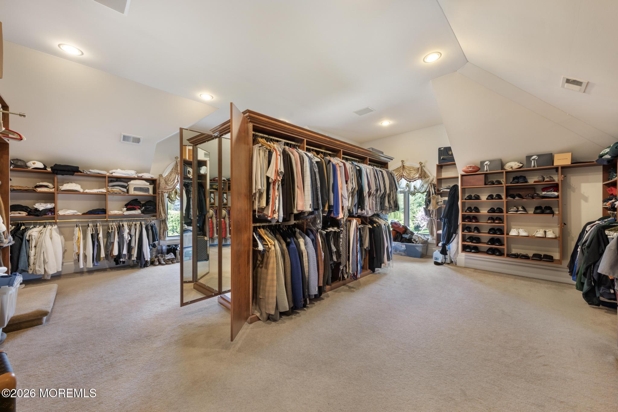 15 Deputy Minister Drive