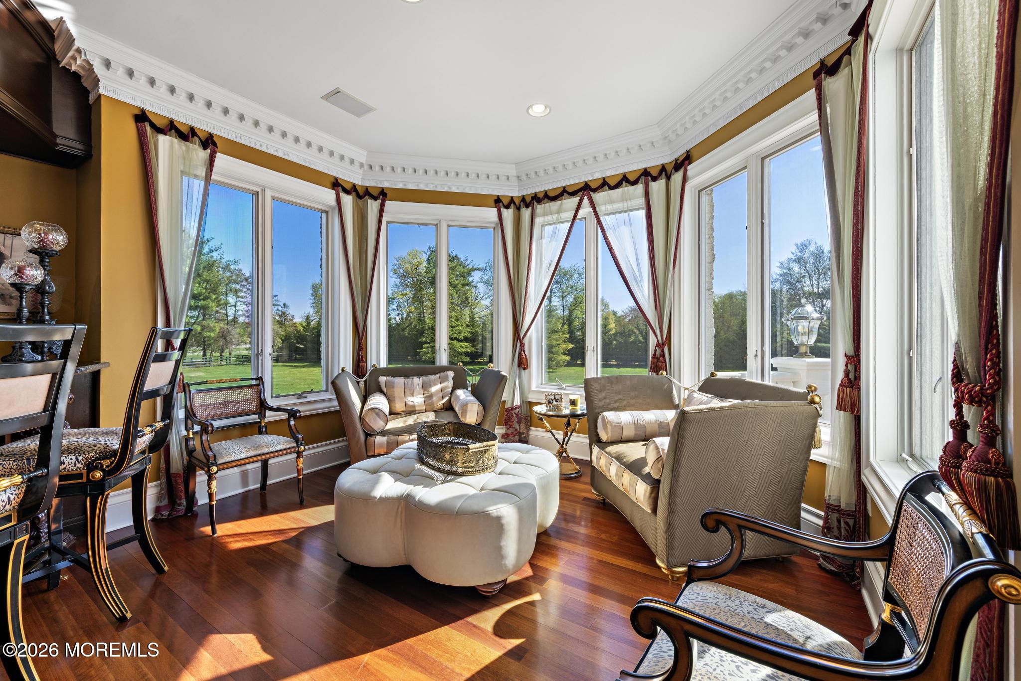 15 Deputy Minister Drive