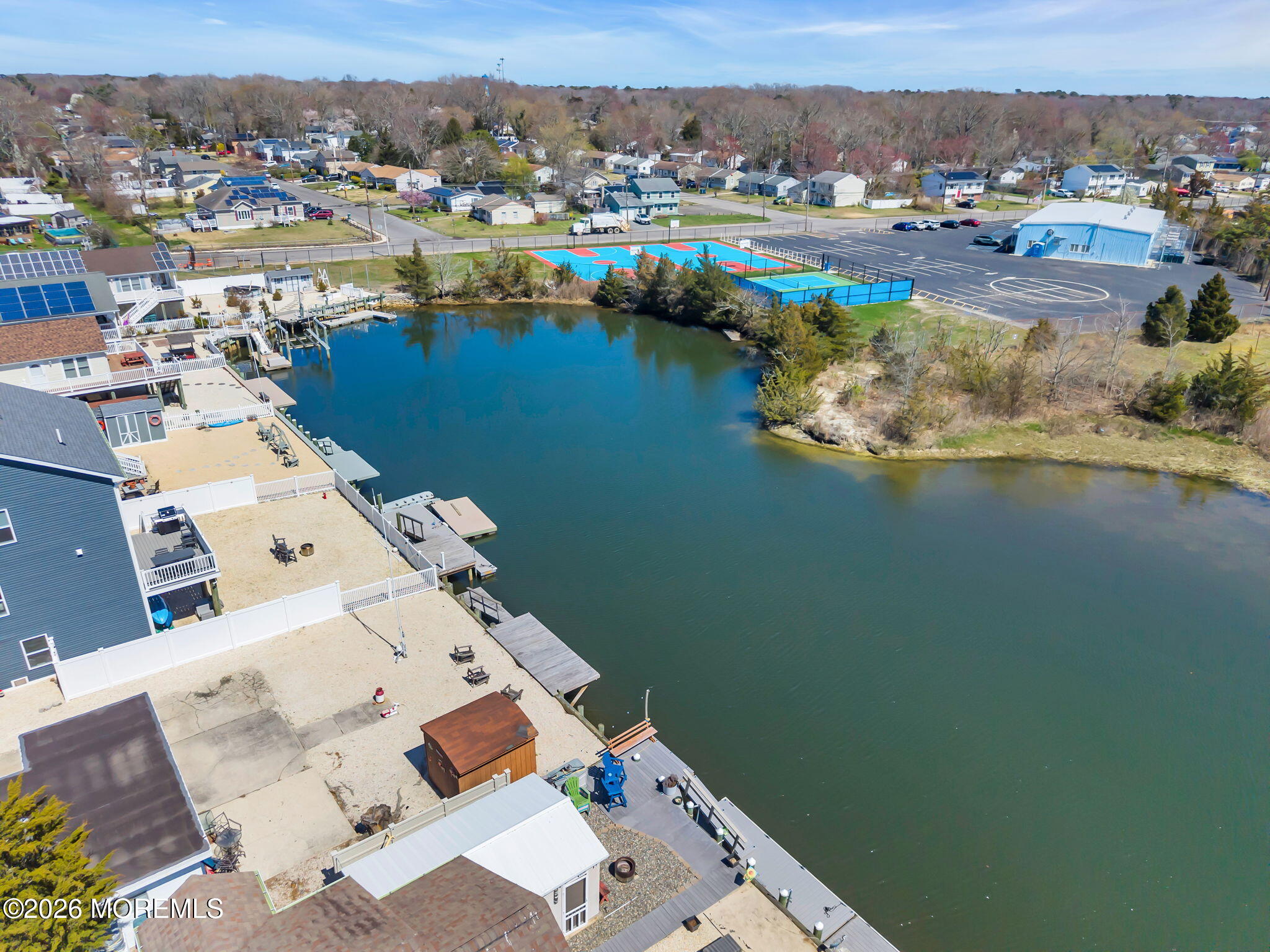 413 Twin Lakes Boulevard