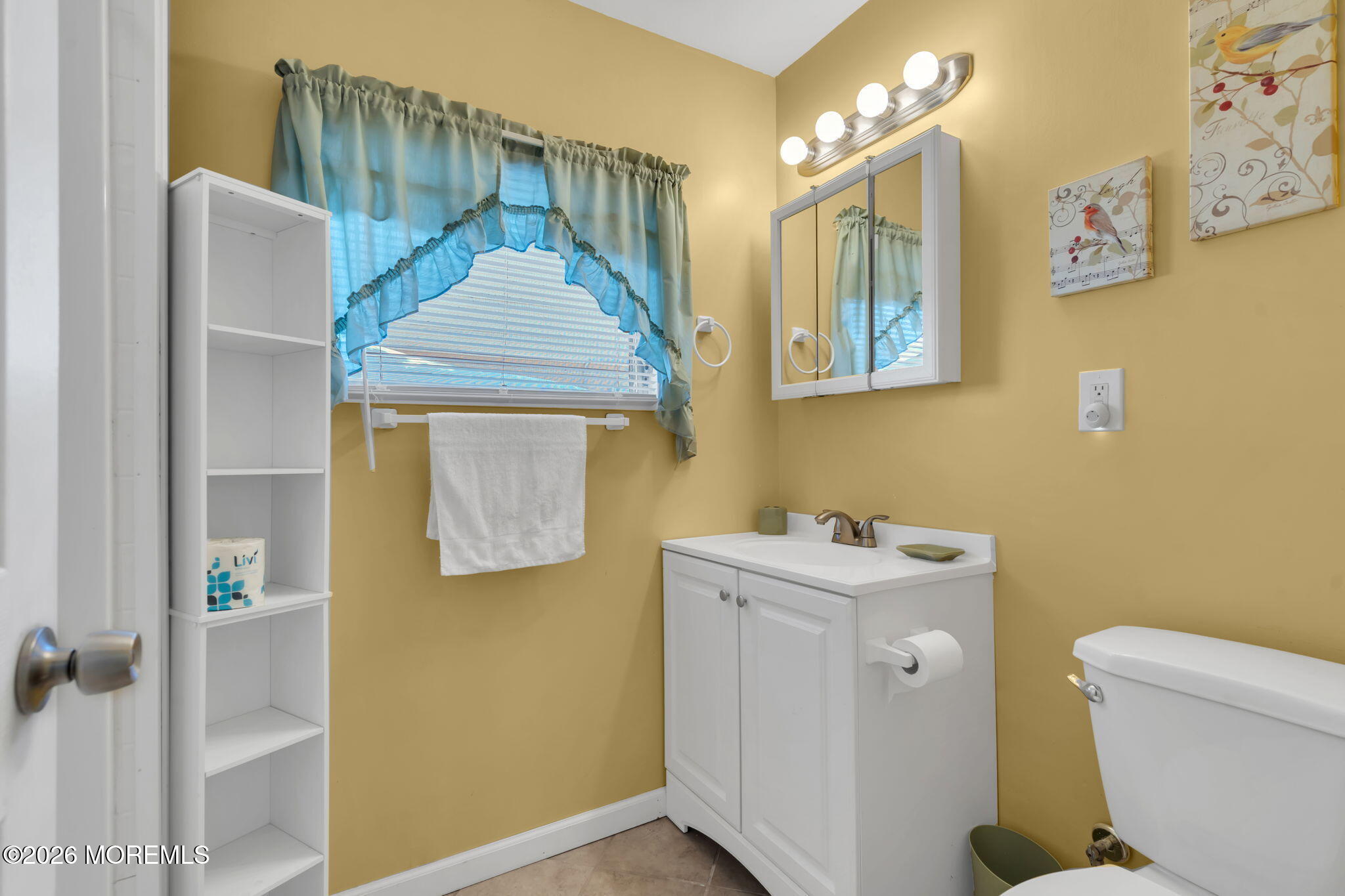 413 Twin Lakes Boulevard