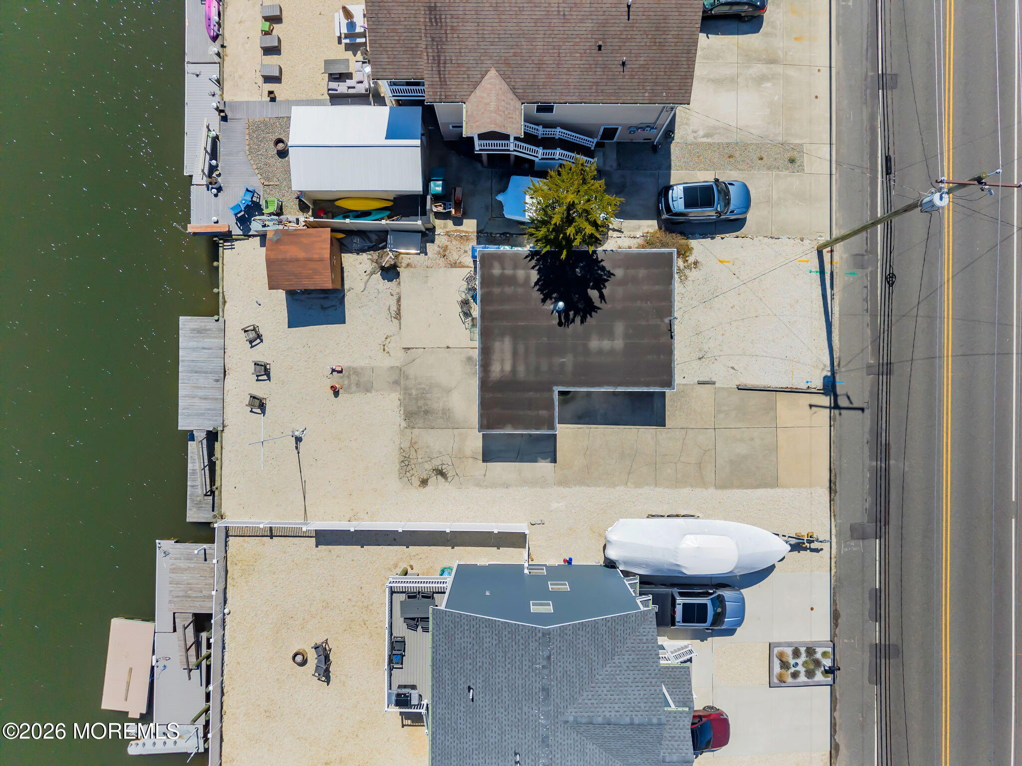 413 Twin Lakes Boulevard