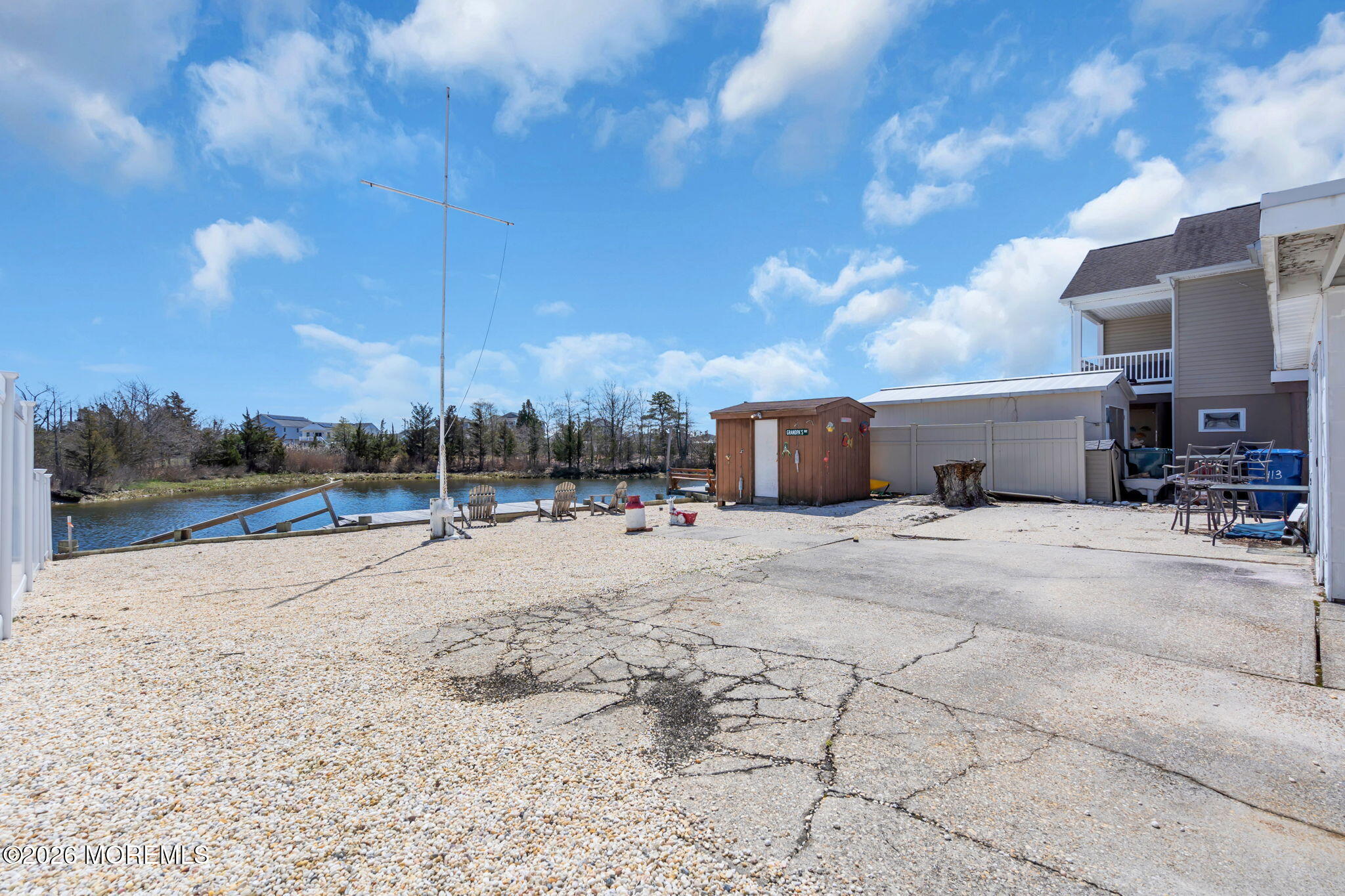 413 Twin Lakes Boulevard