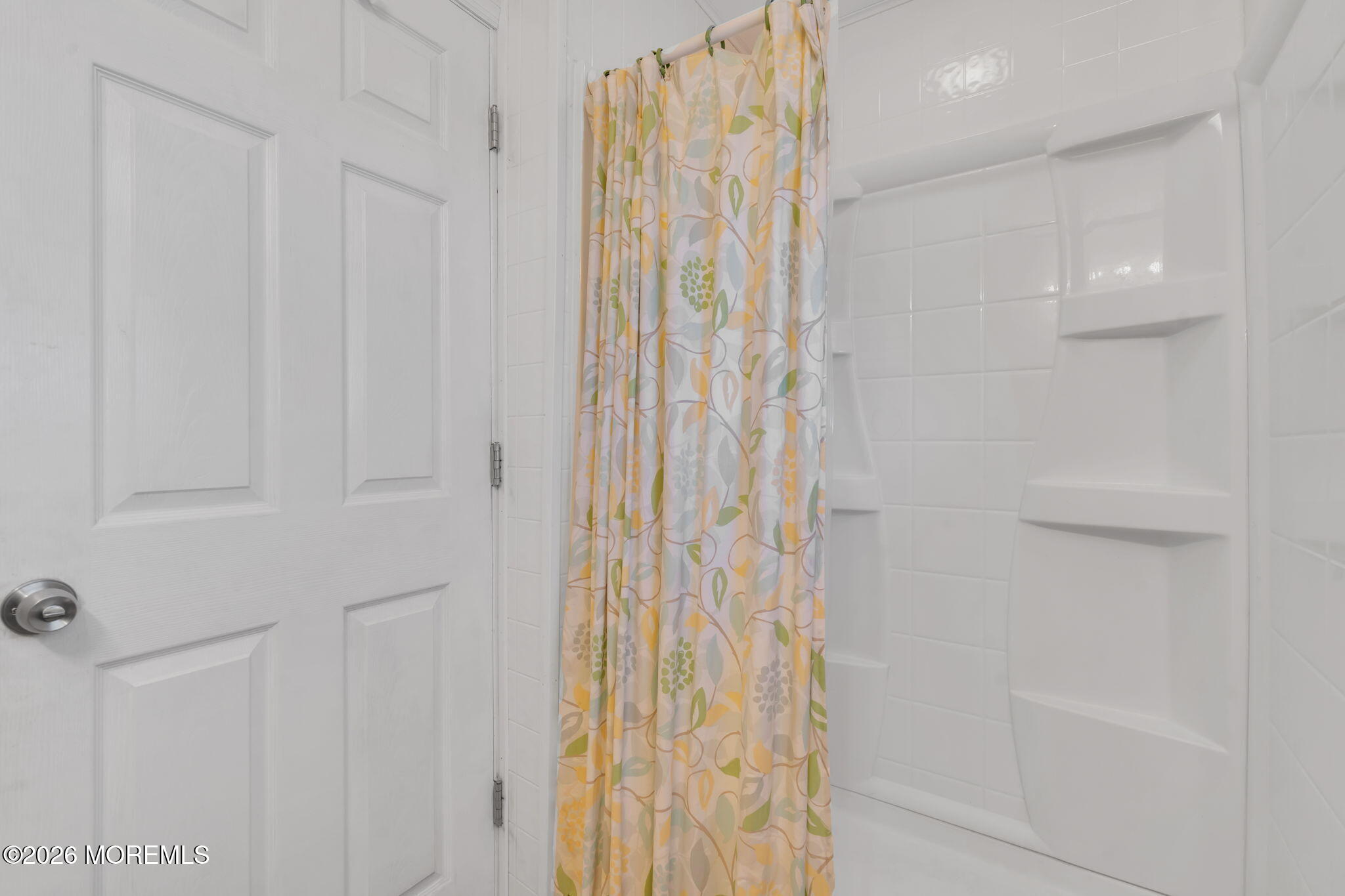 413 Twin Lakes Boulevard