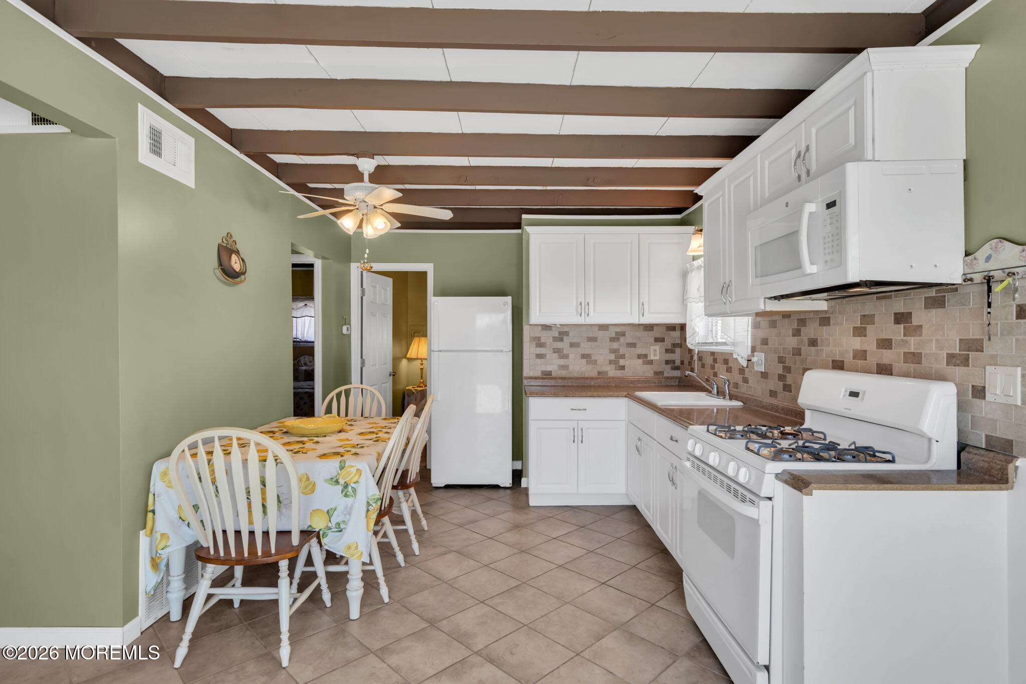 413 Twin Lakes Boulevard