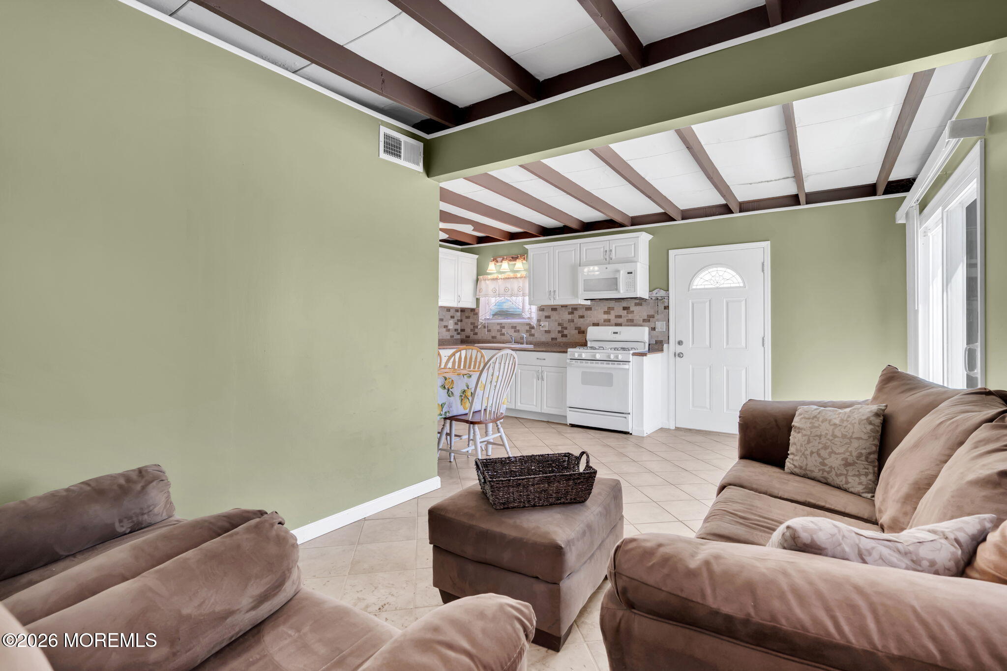 413 Twin Lakes Boulevard