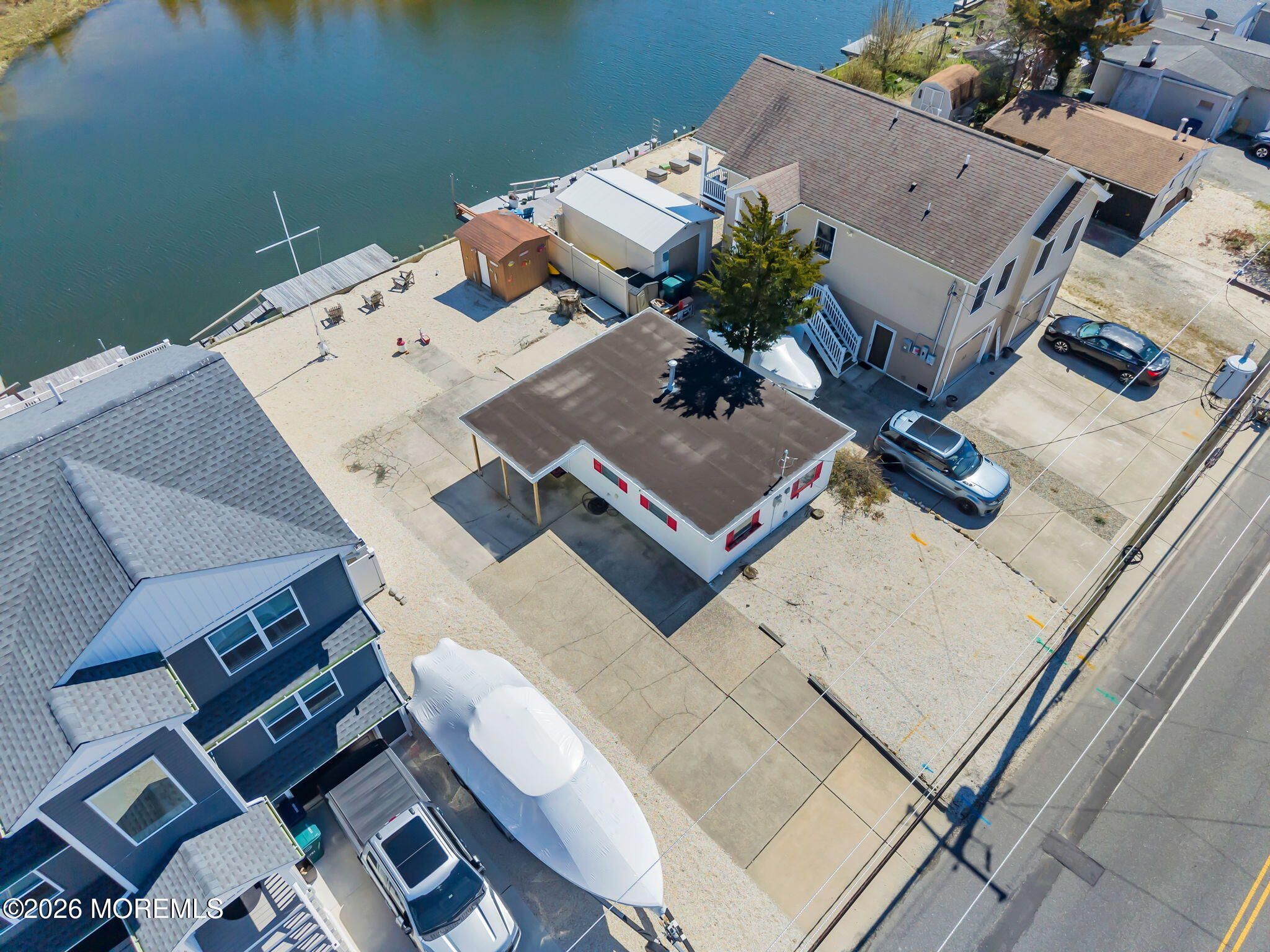 413 Twin Lakes Boulevard