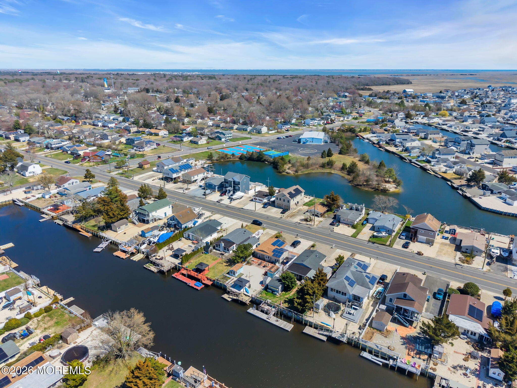 413 Twin Lakes Boulevard