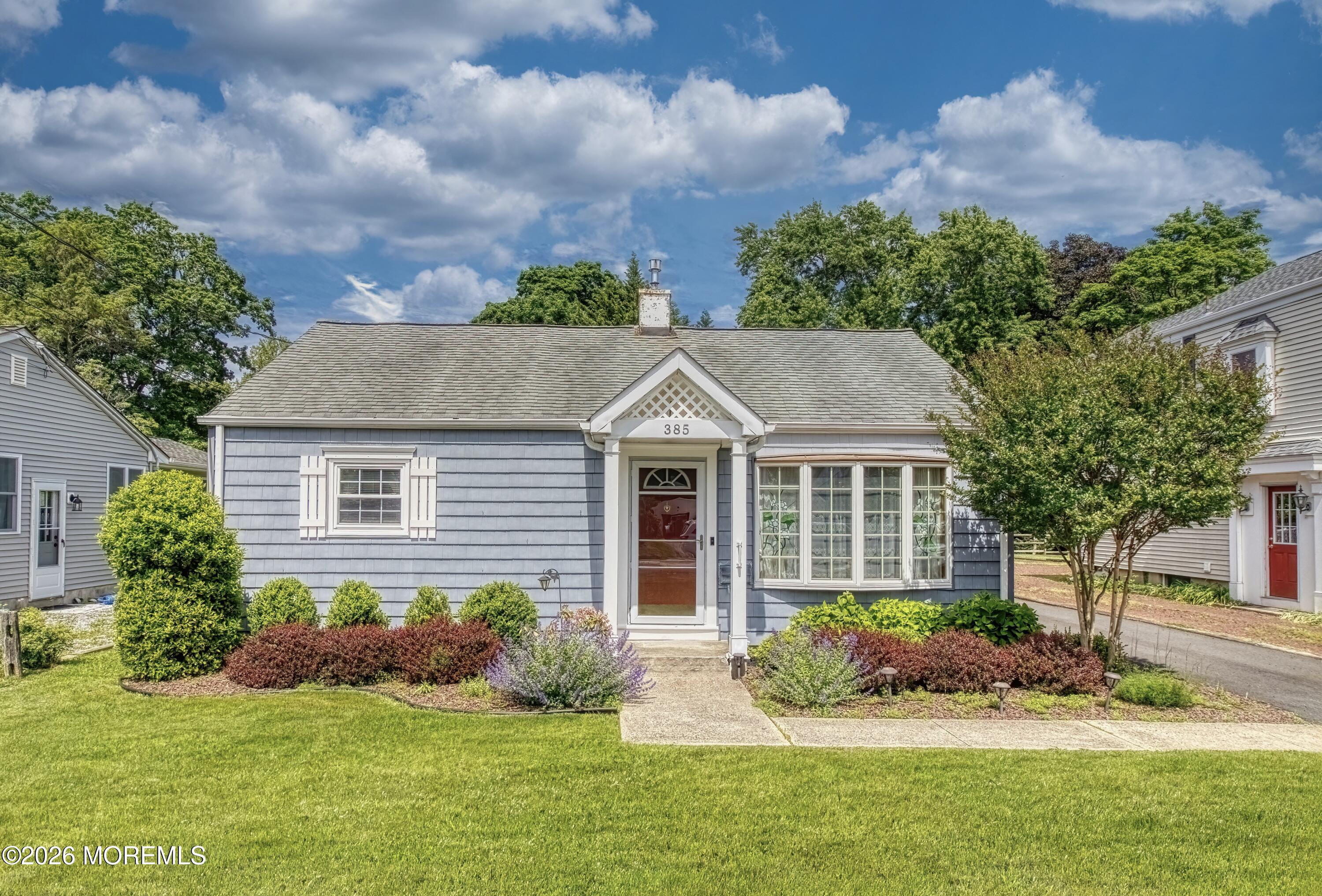 385 Prospect Avenue