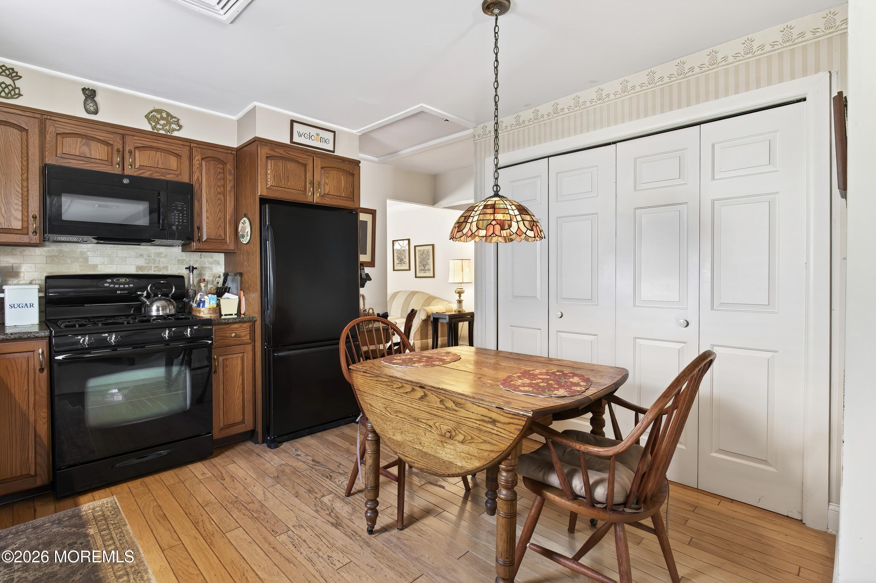385 Prospect Avenue