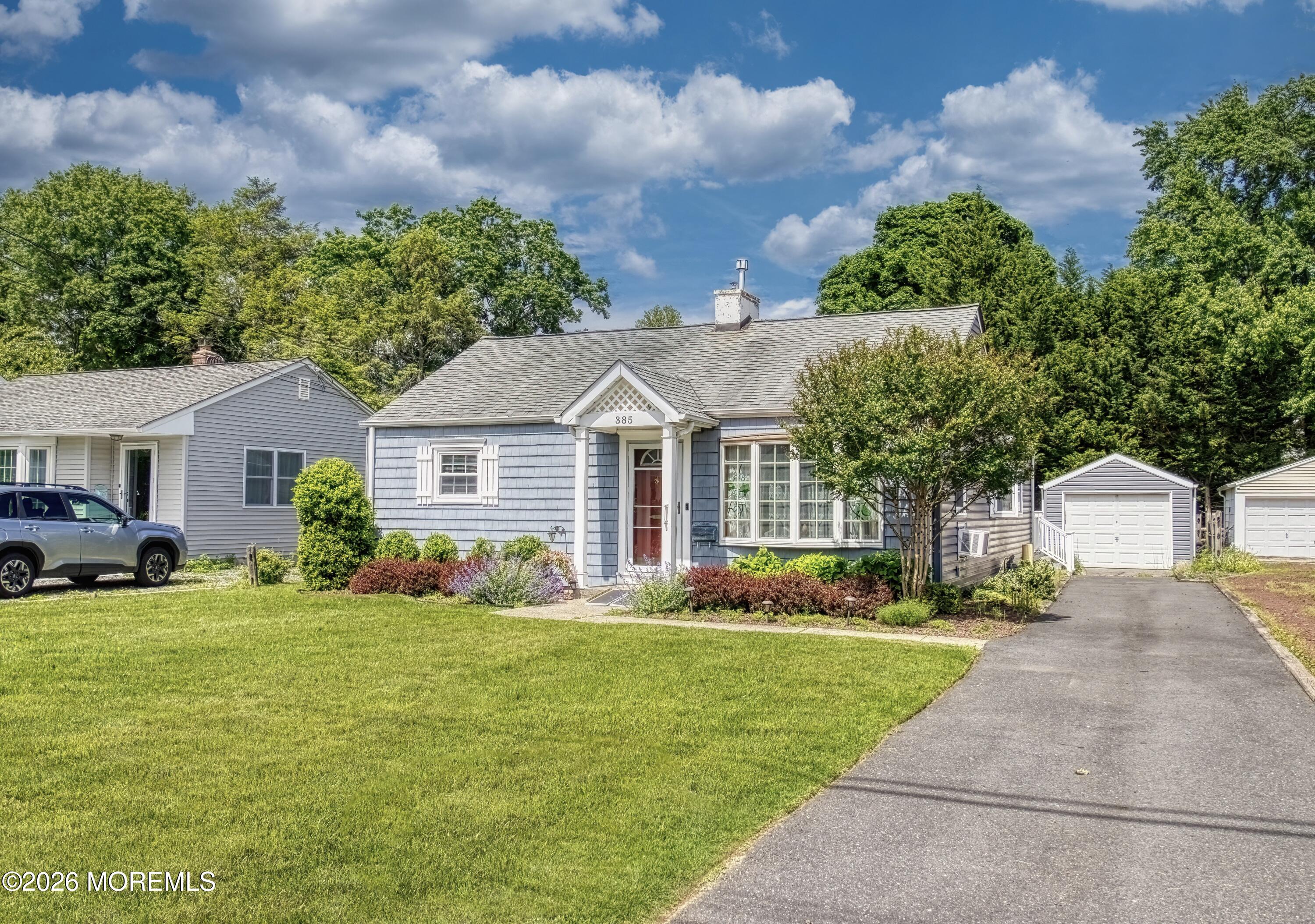 385 Prospect Avenue