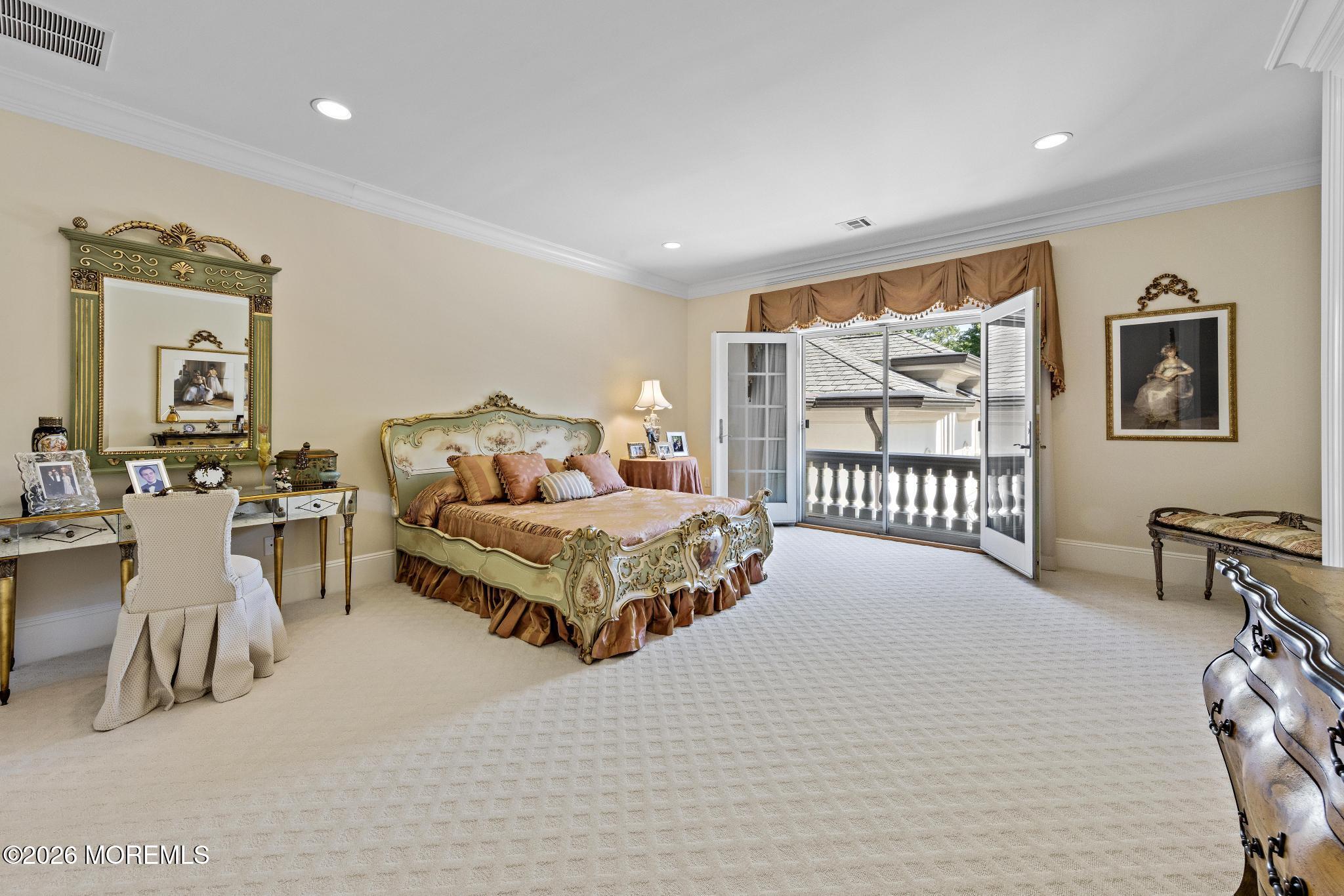 1015 Forrest Road