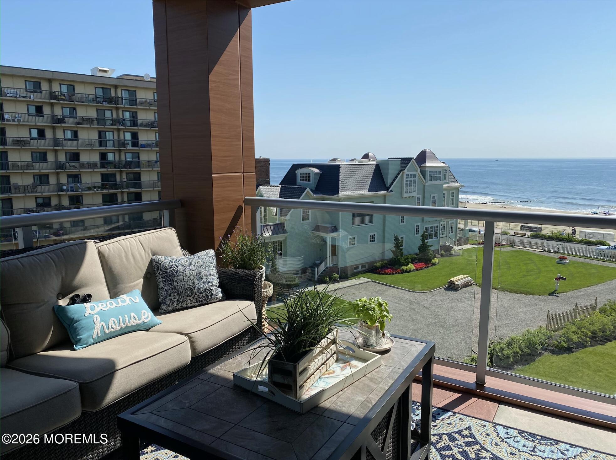 345 Ocean Boulevard 304