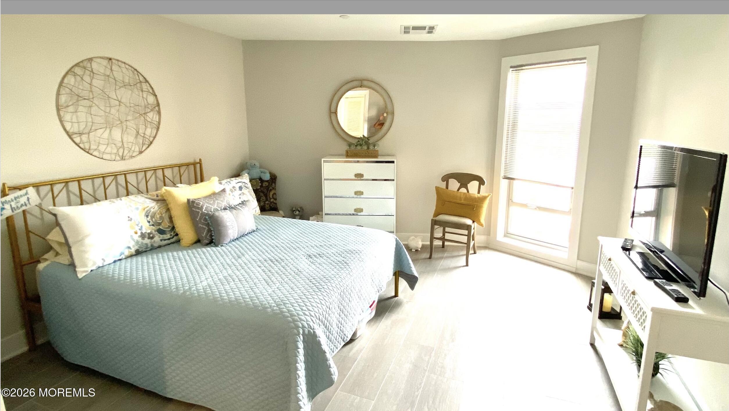 345 Ocean Boulevard 304