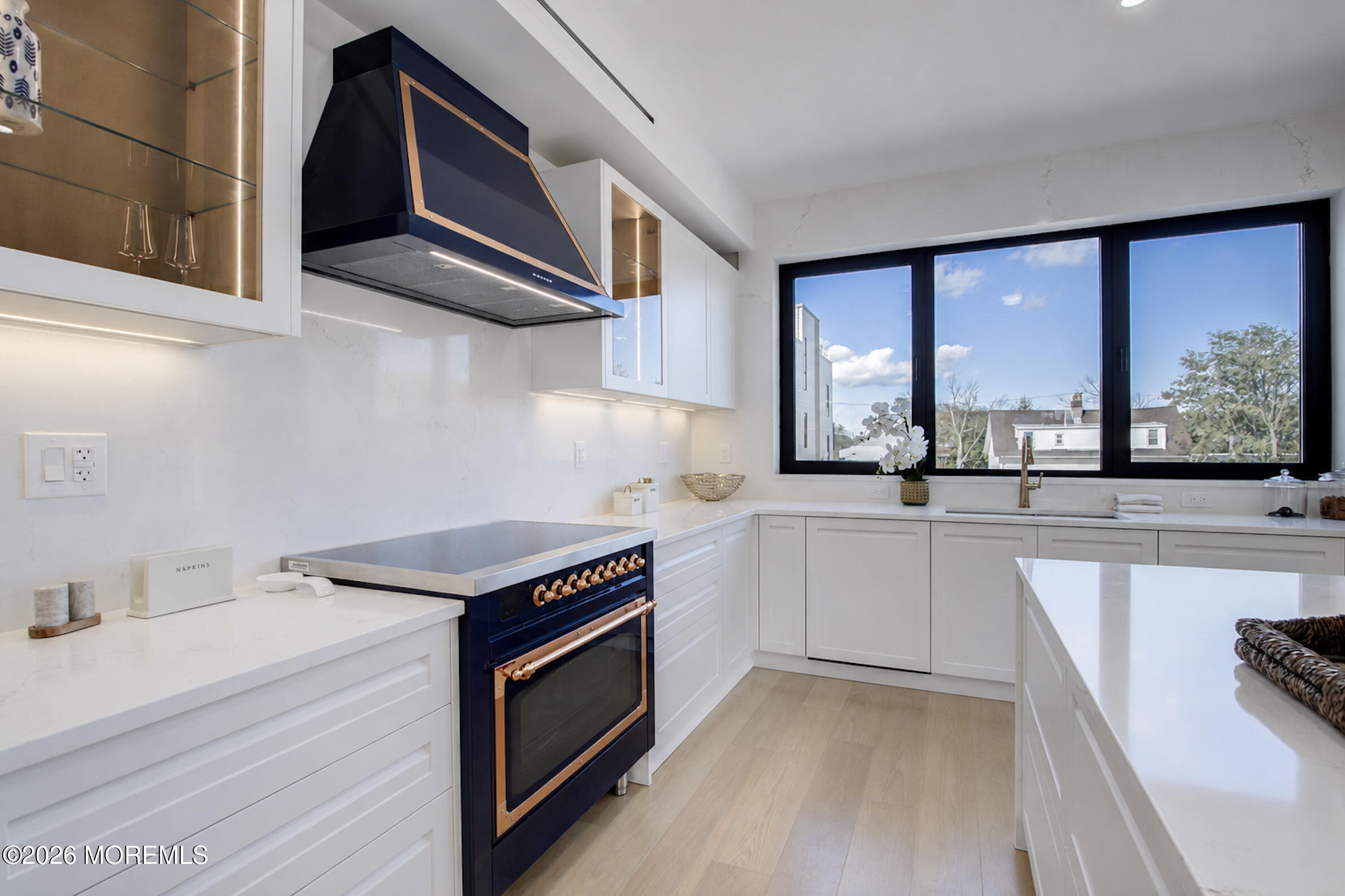 10 Seashore Drive