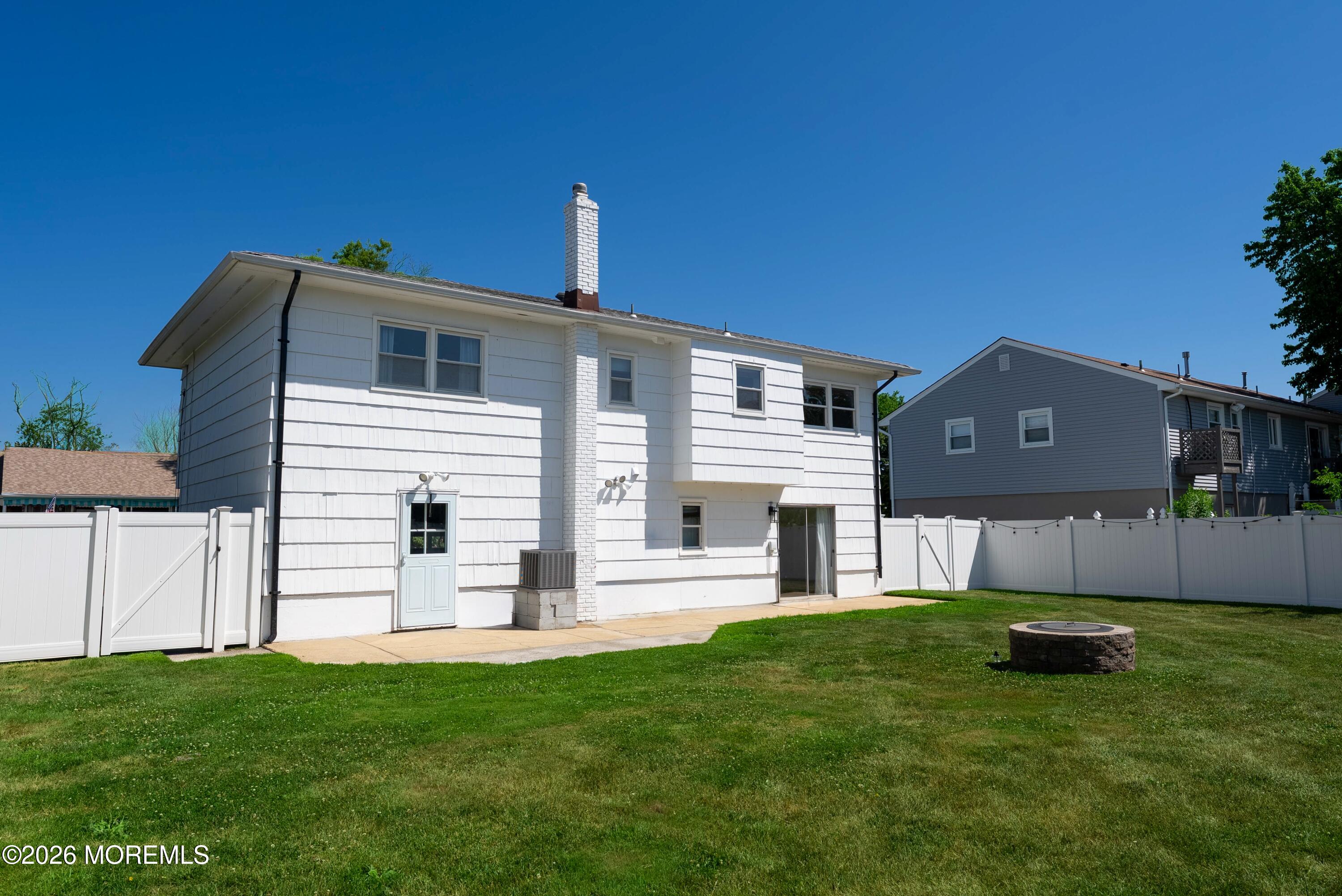8 Woolley Street