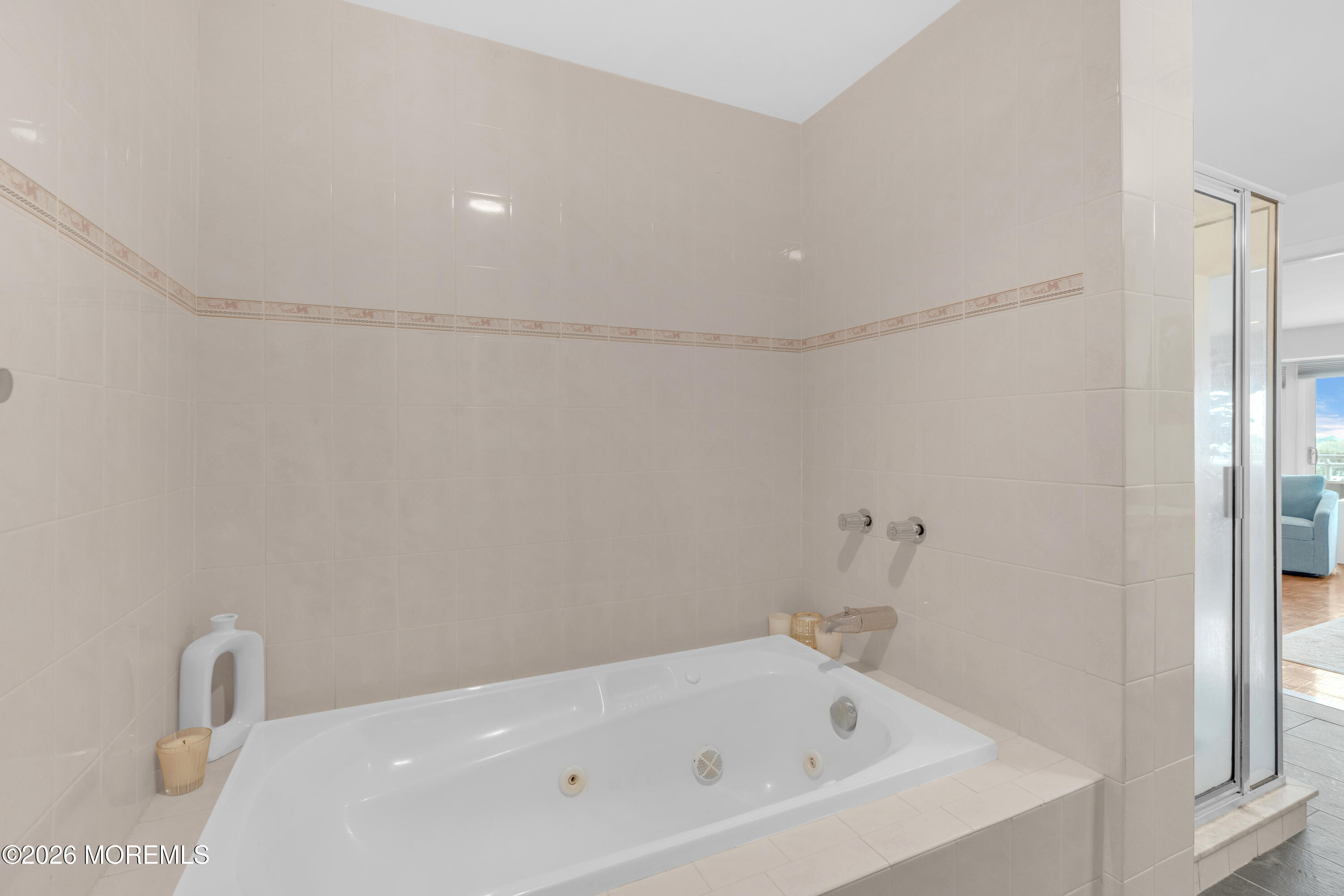 525 Ocean Boulevard 501