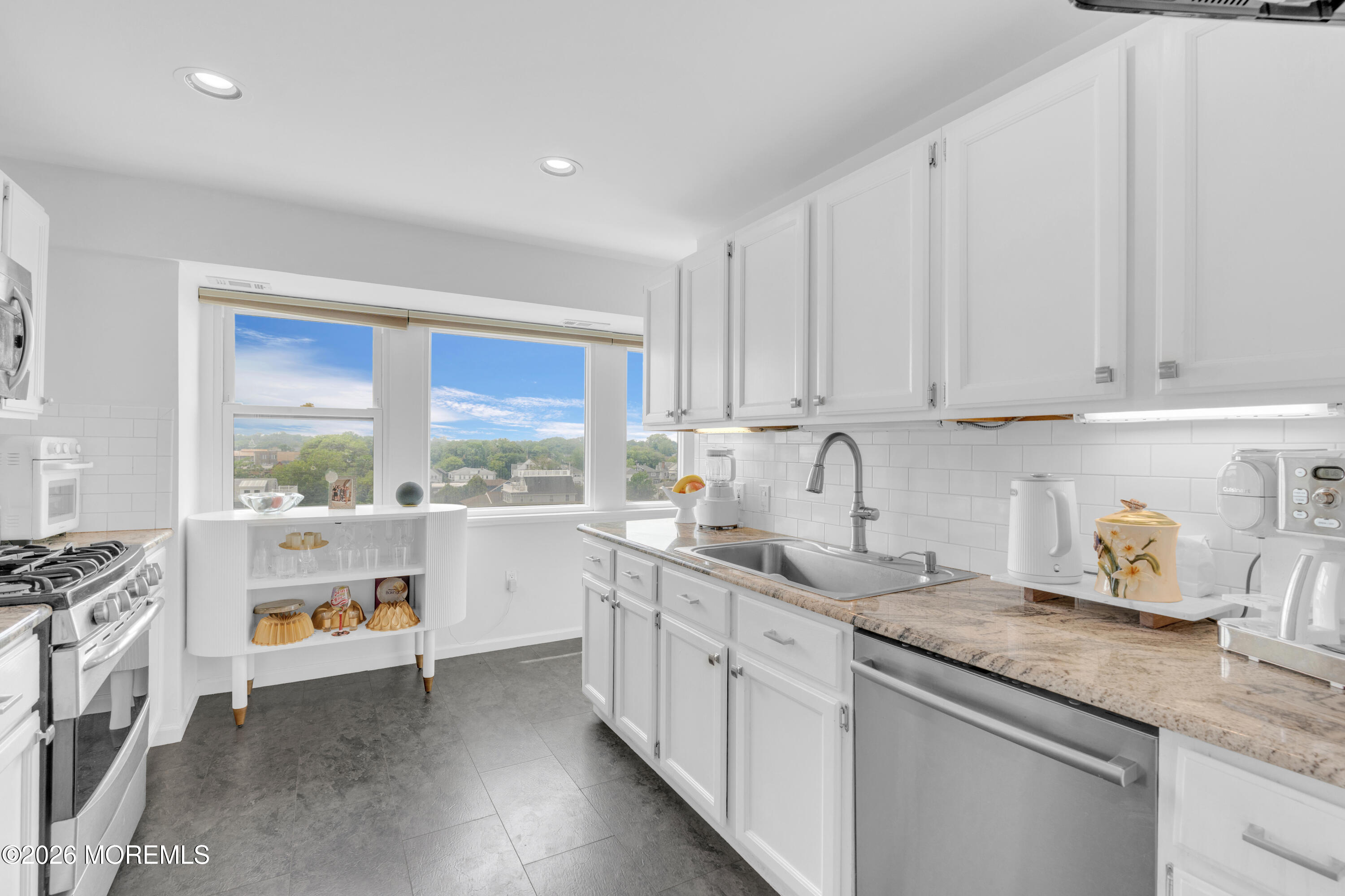 525 Ocean Boulevard 501