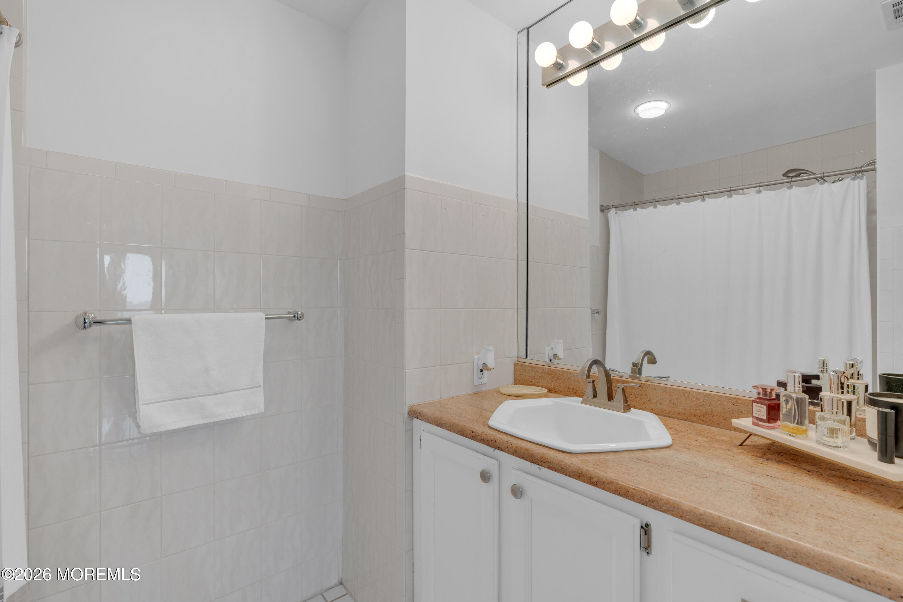 525 Ocean Boulevard 501