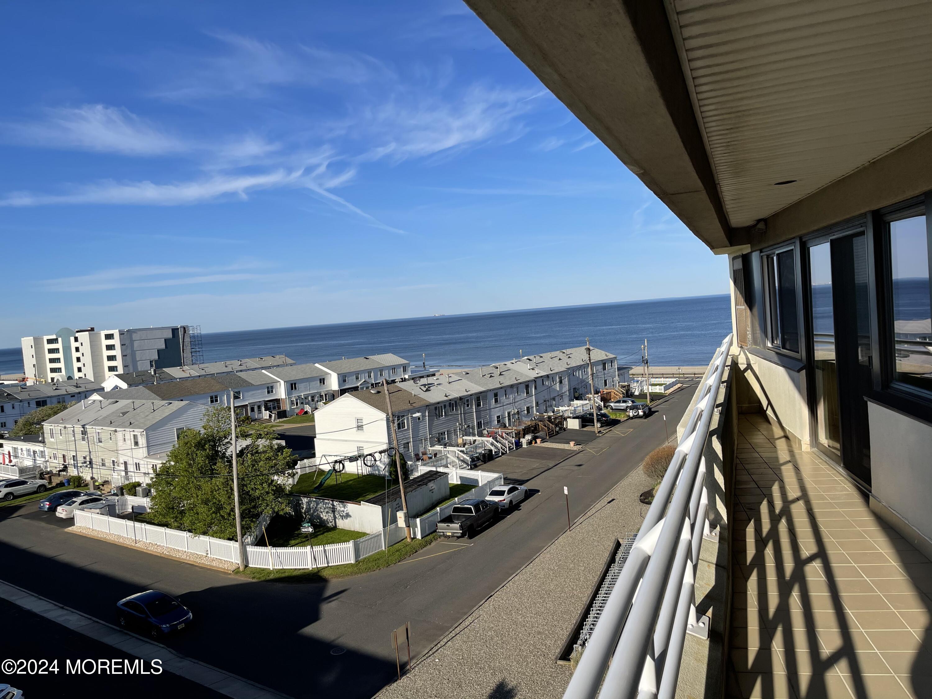 525 Ocean Boulevard 501