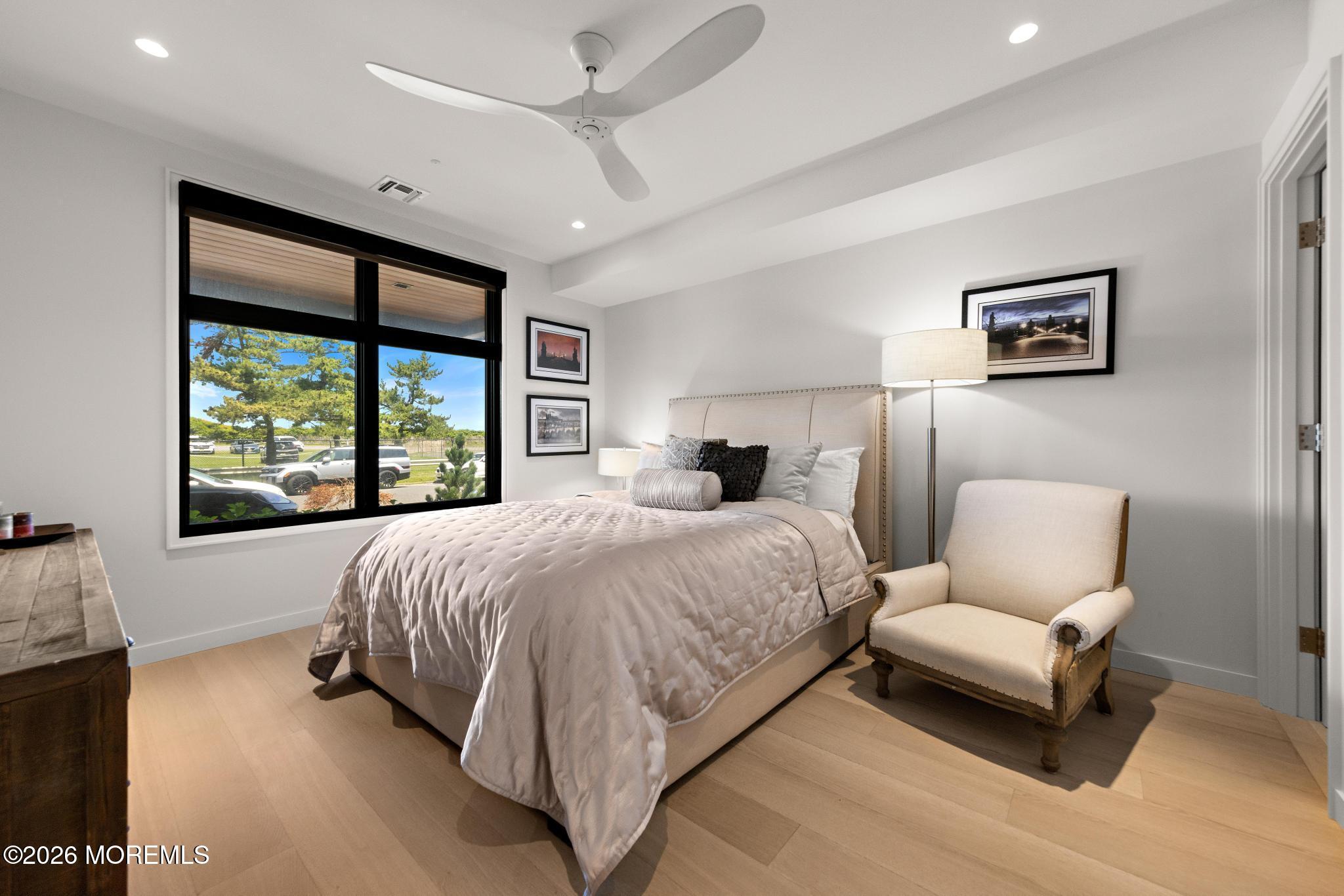 14 Seaview Avenue