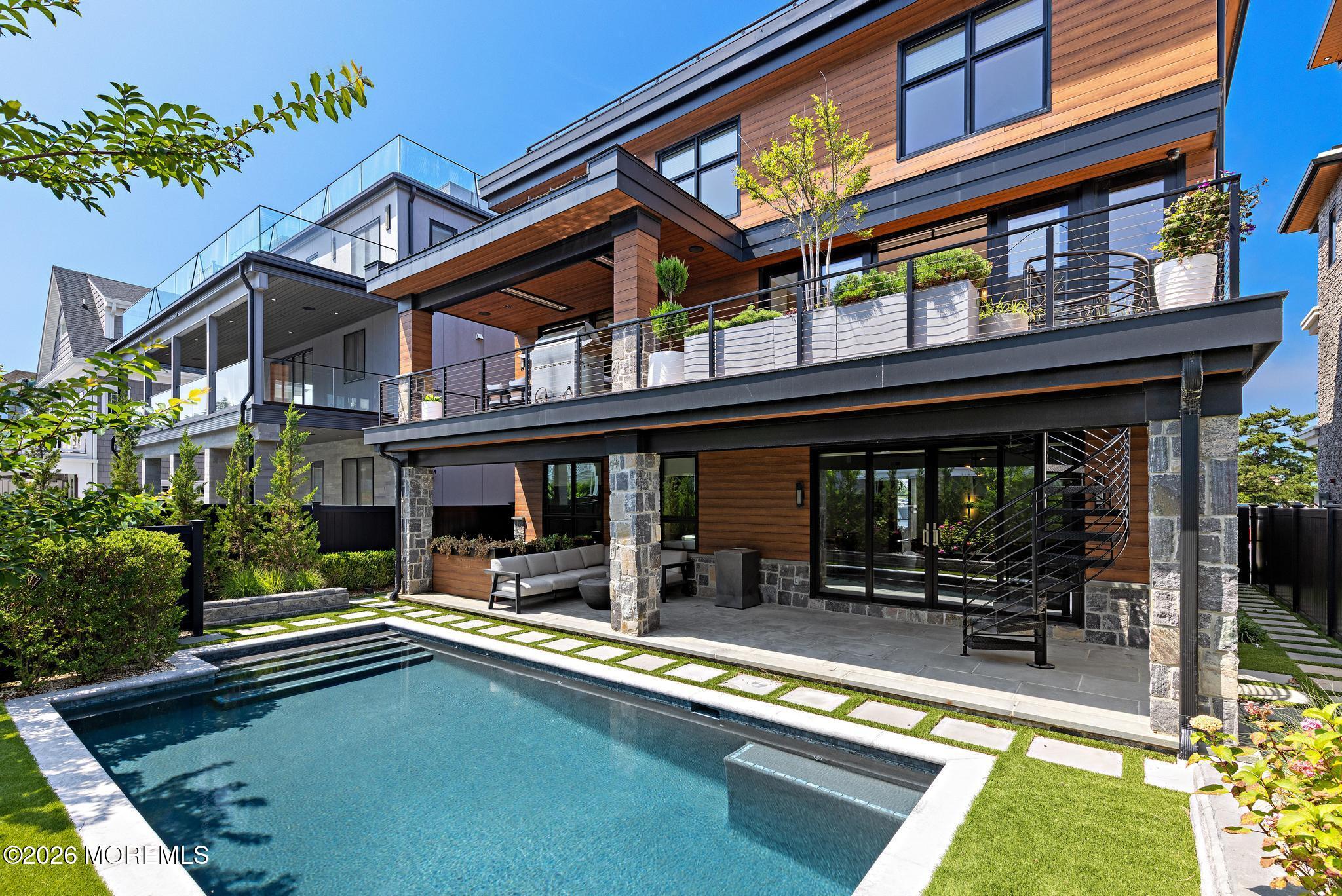 14 Seaview Avenue