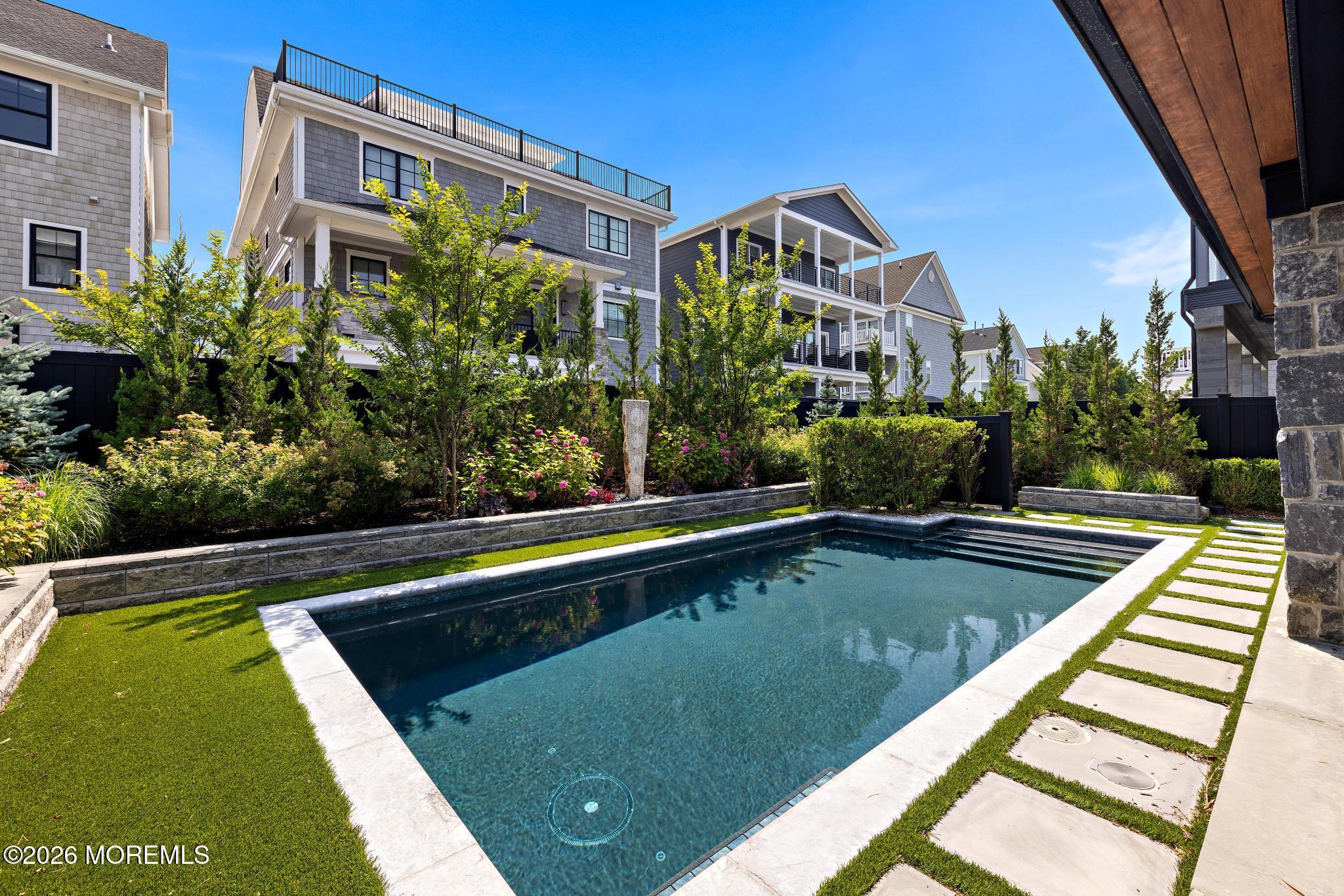 14 Seaview Avenue