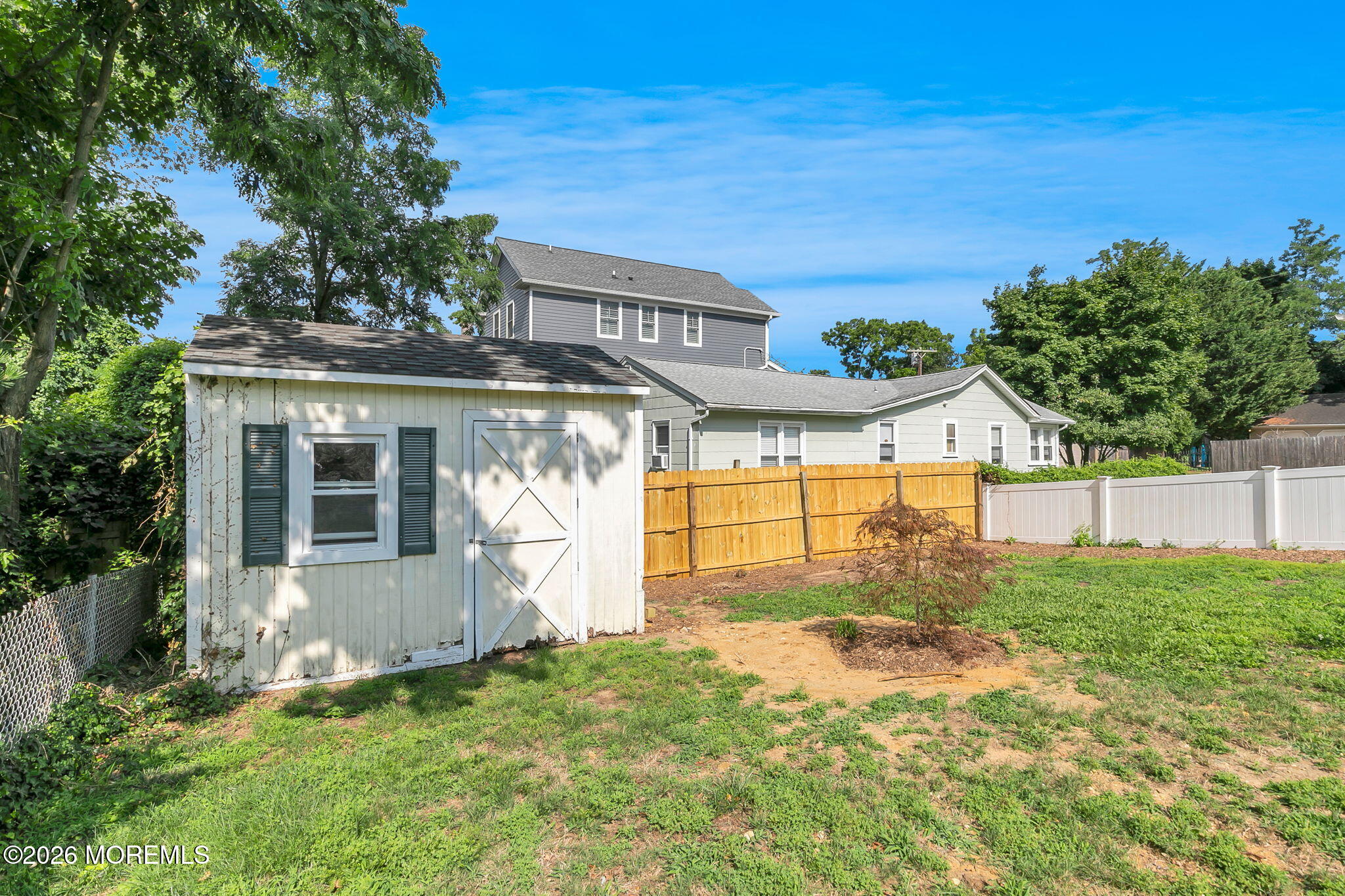 96 E River Road