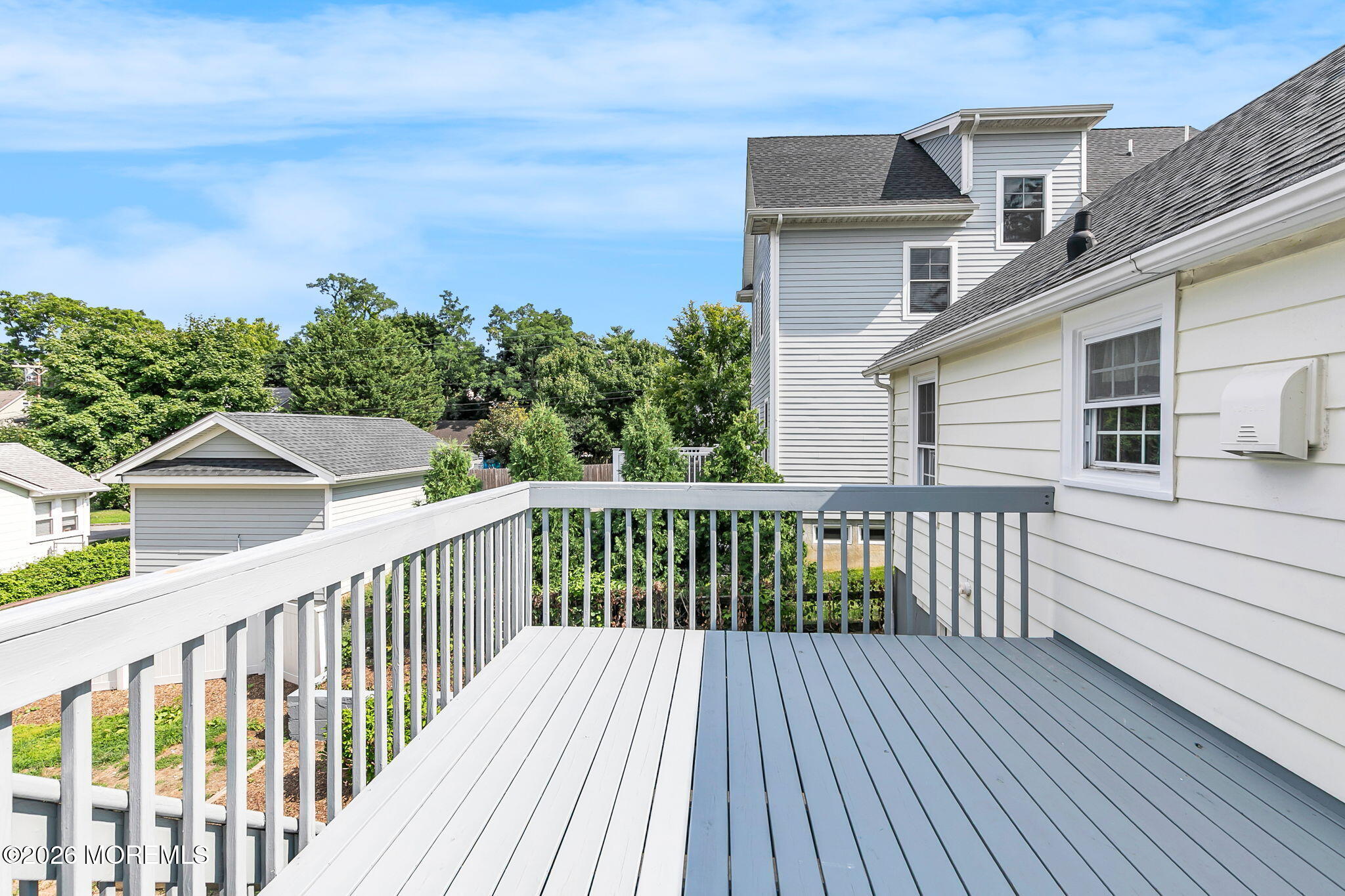 96 E River Road
