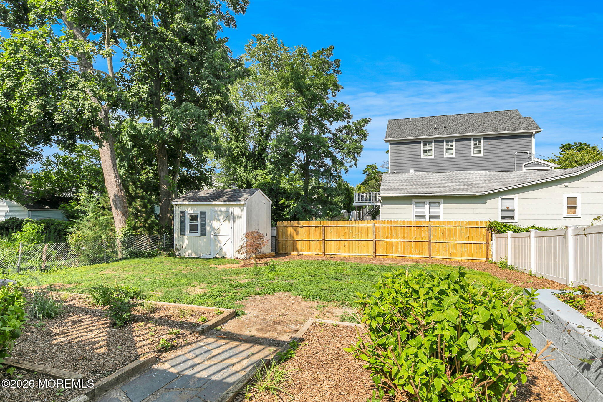 96 E River Road