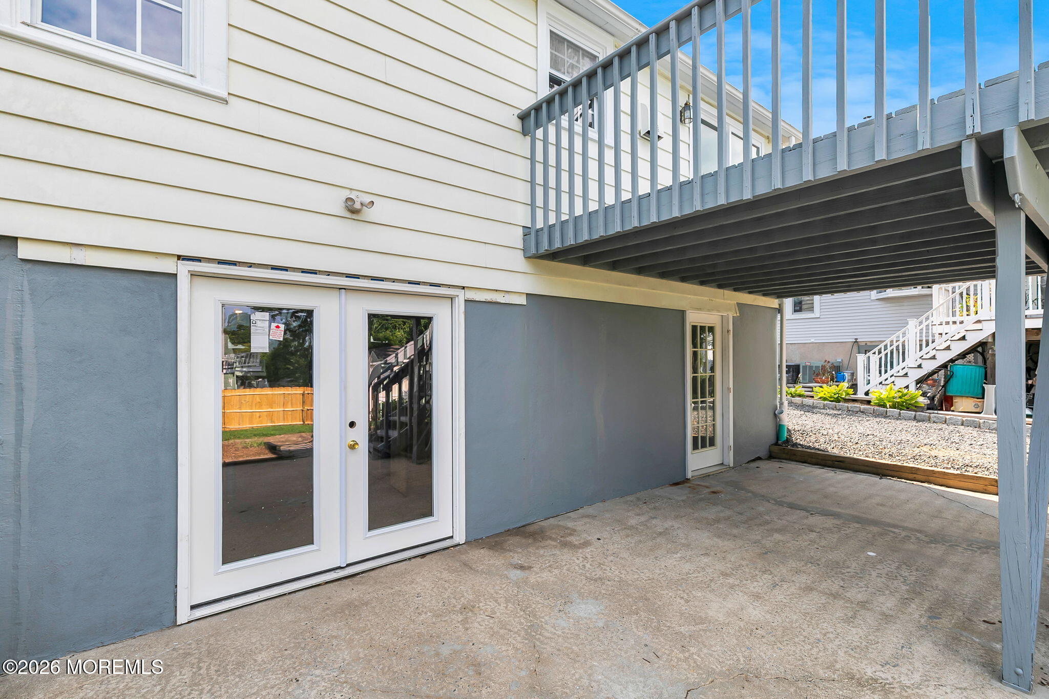 96 E River Road