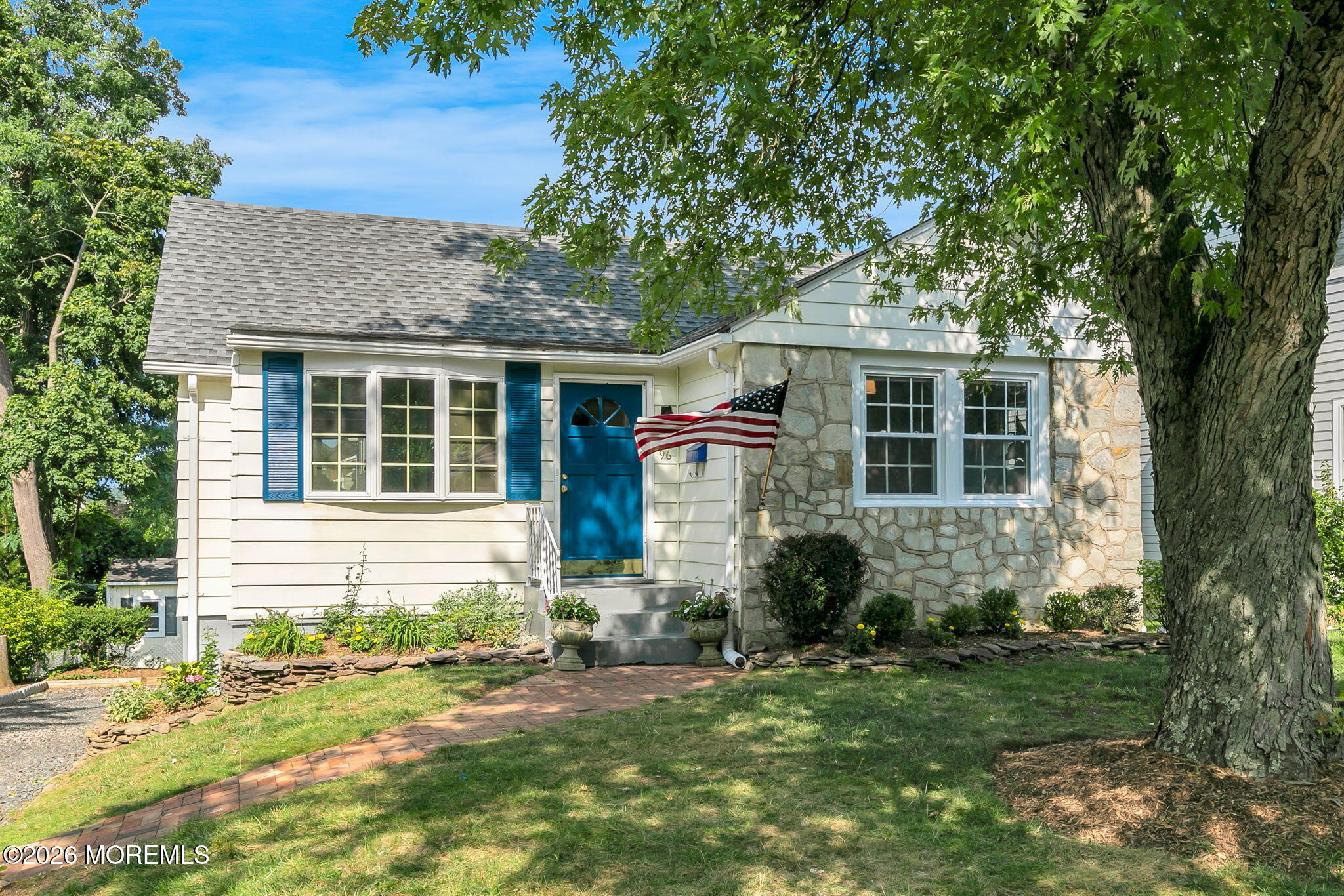 96 E River Road