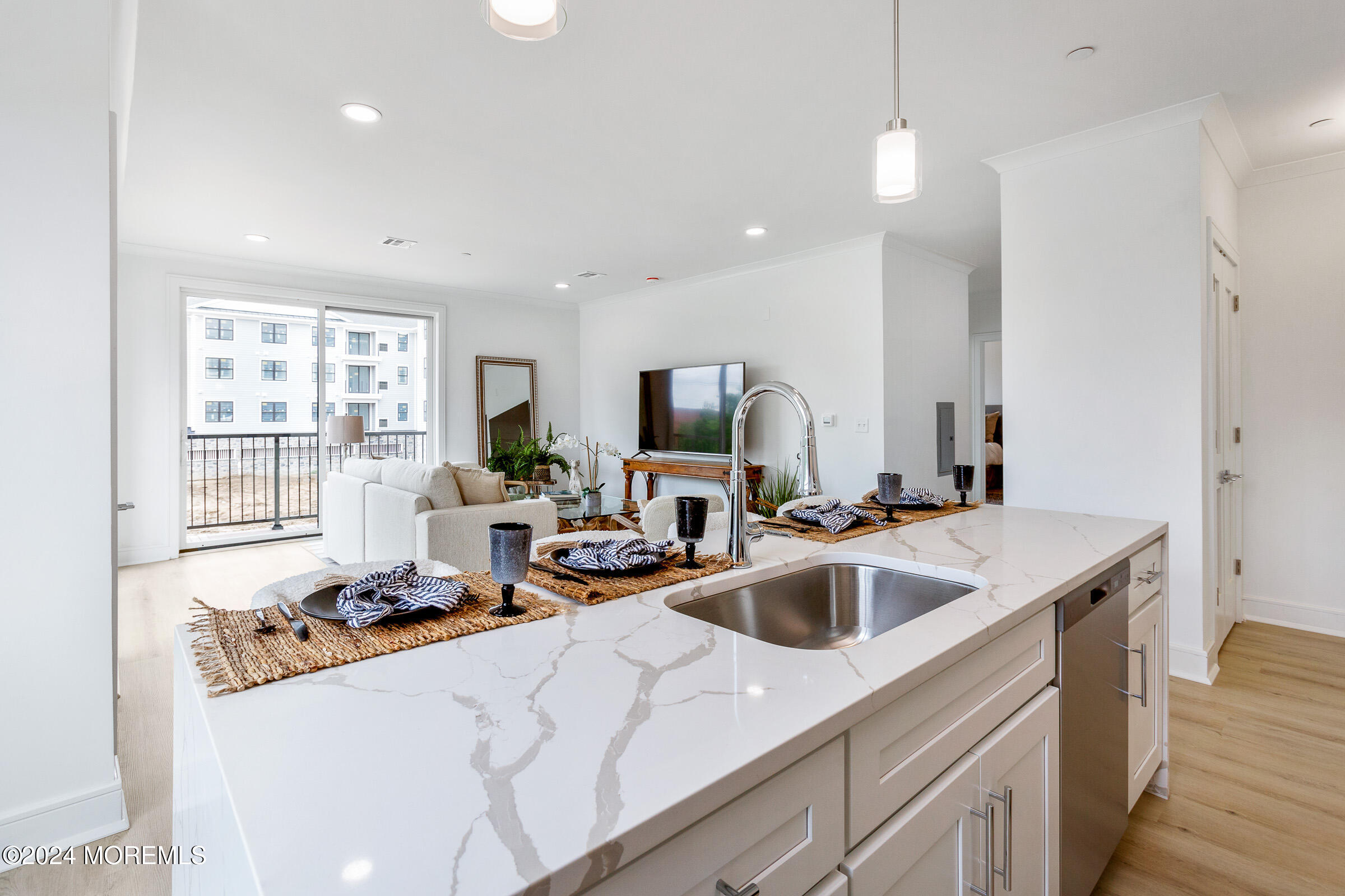 298 Westwood Avenue 305