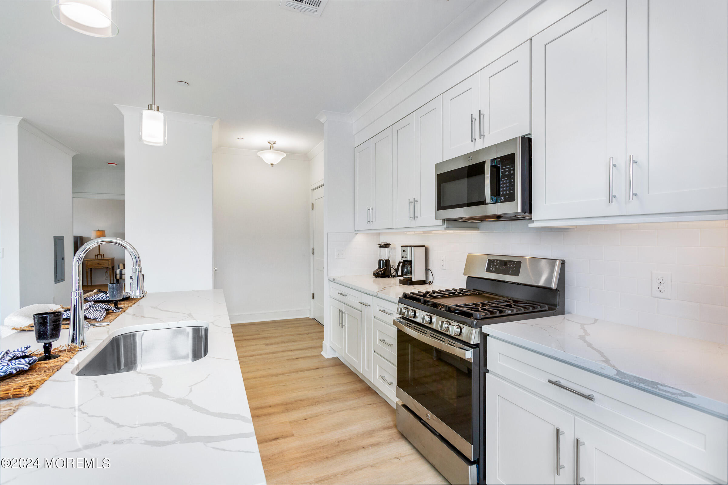 298 Westwood Avenue 305