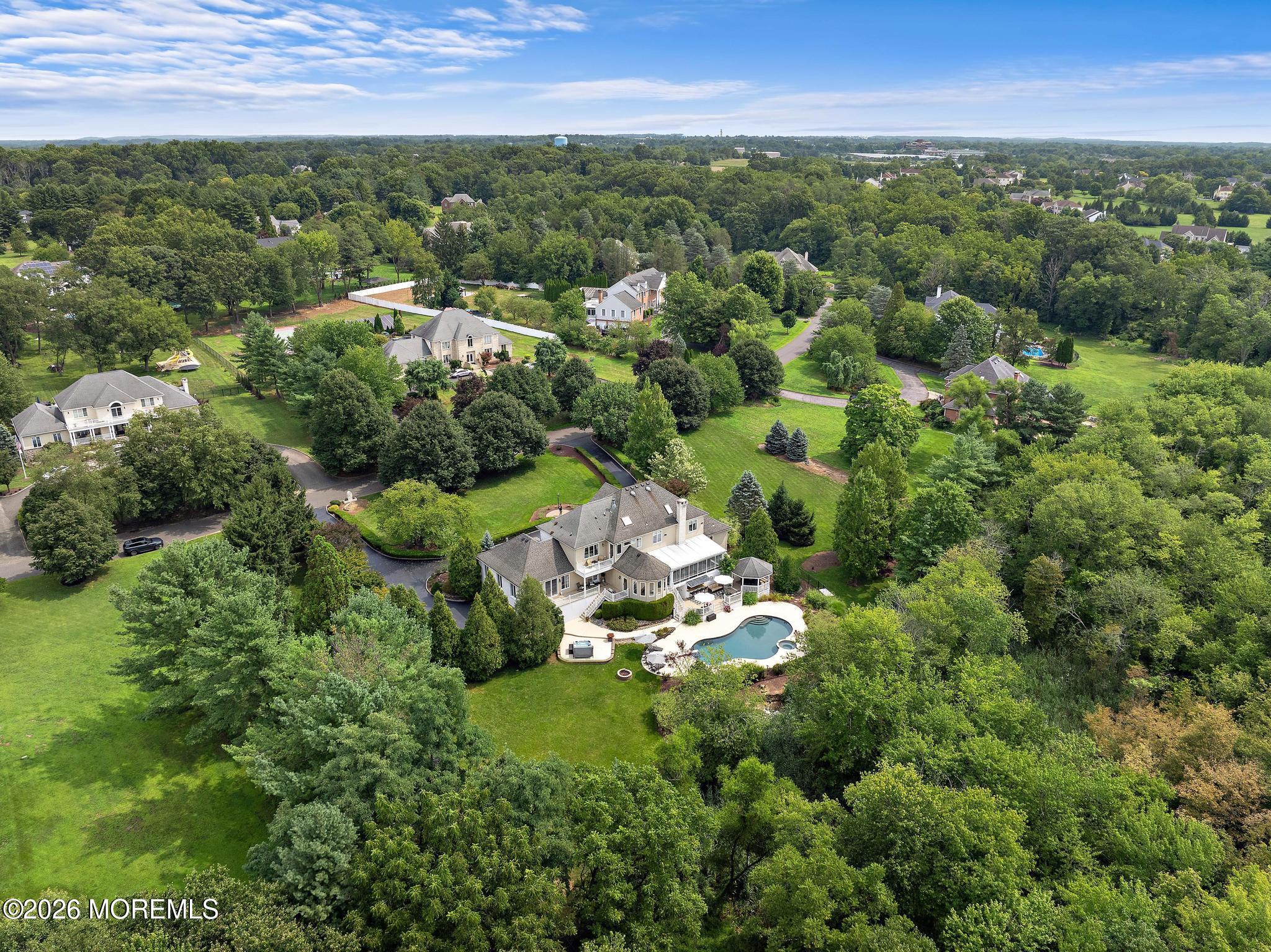 7 Twin Lakes Drive