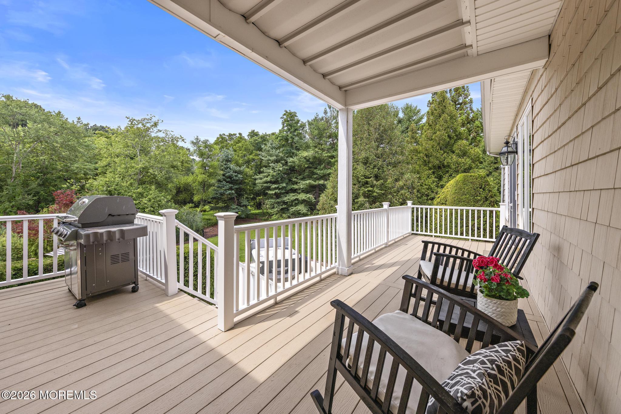 7 Twin Lakes Drive