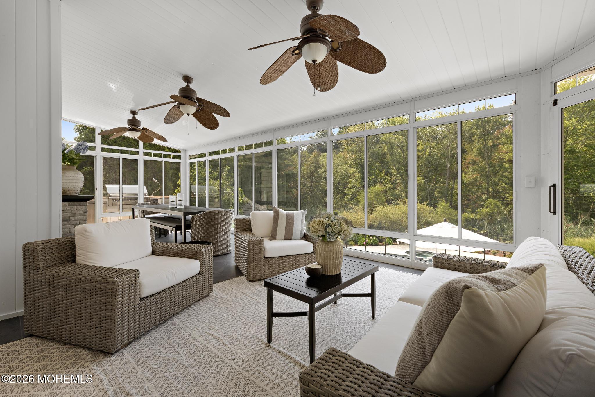 7 Twin Lakes Drive