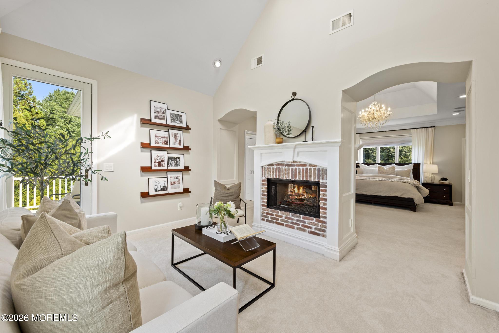 7 Twin Lakes Drive