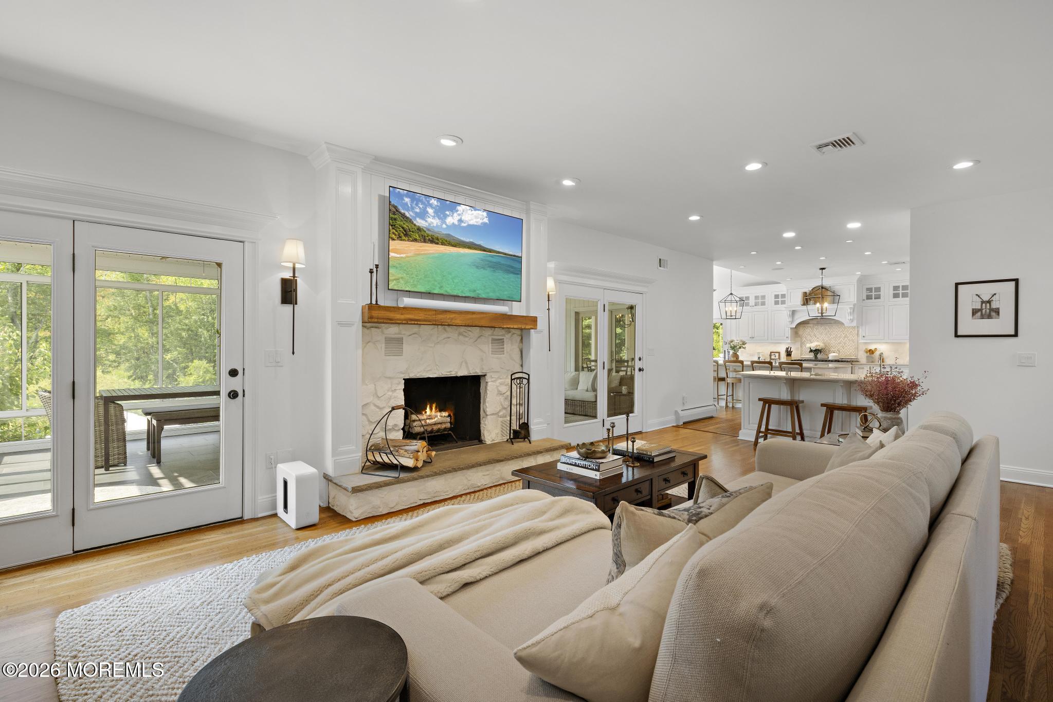 7 Twin Lakes Drive