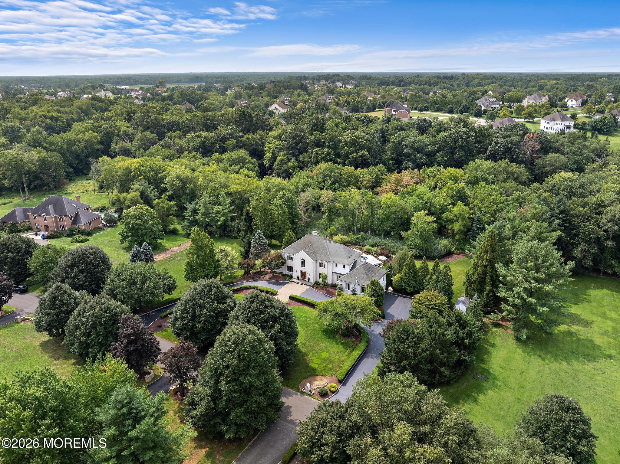 7 Twin Lakes Drive