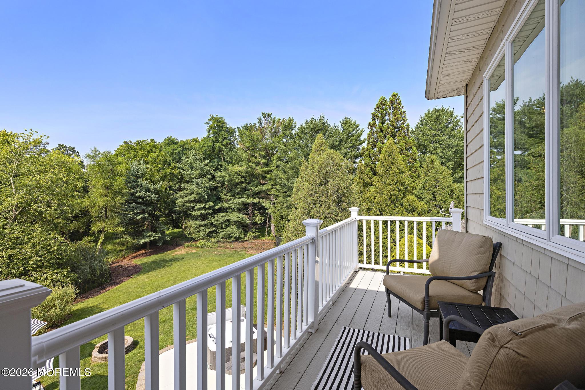 7 Twin Lakes Drive