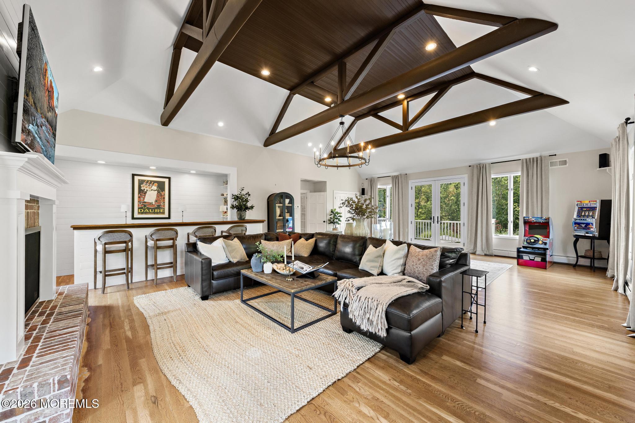 7 Twin Lakes Drive