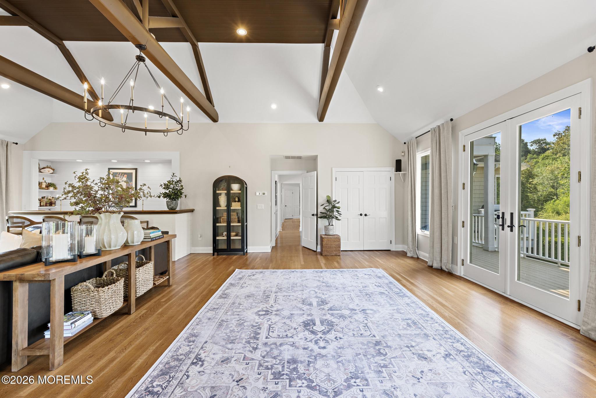 7 Twin Lakes Drive