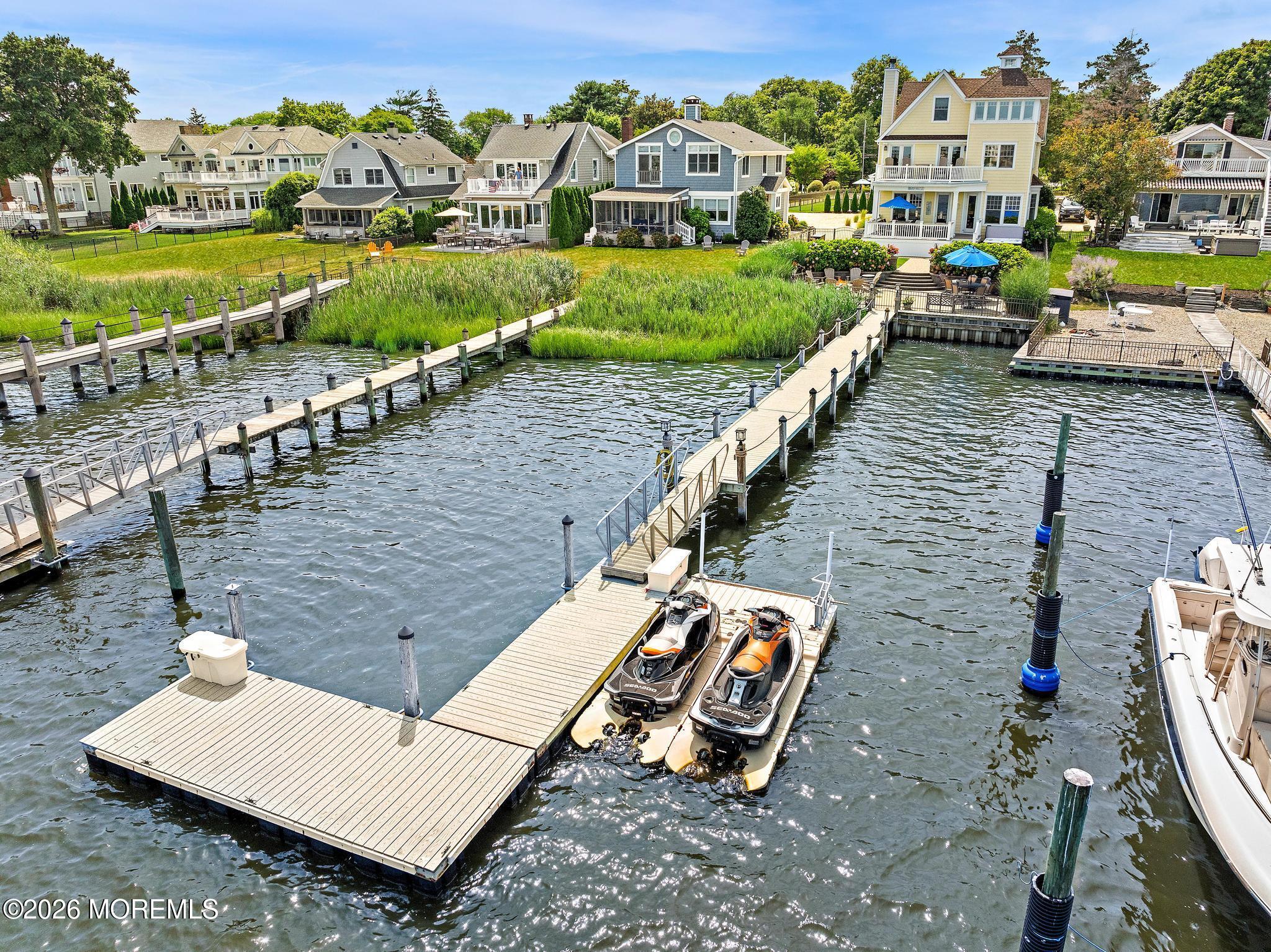 201 Comanche Drive