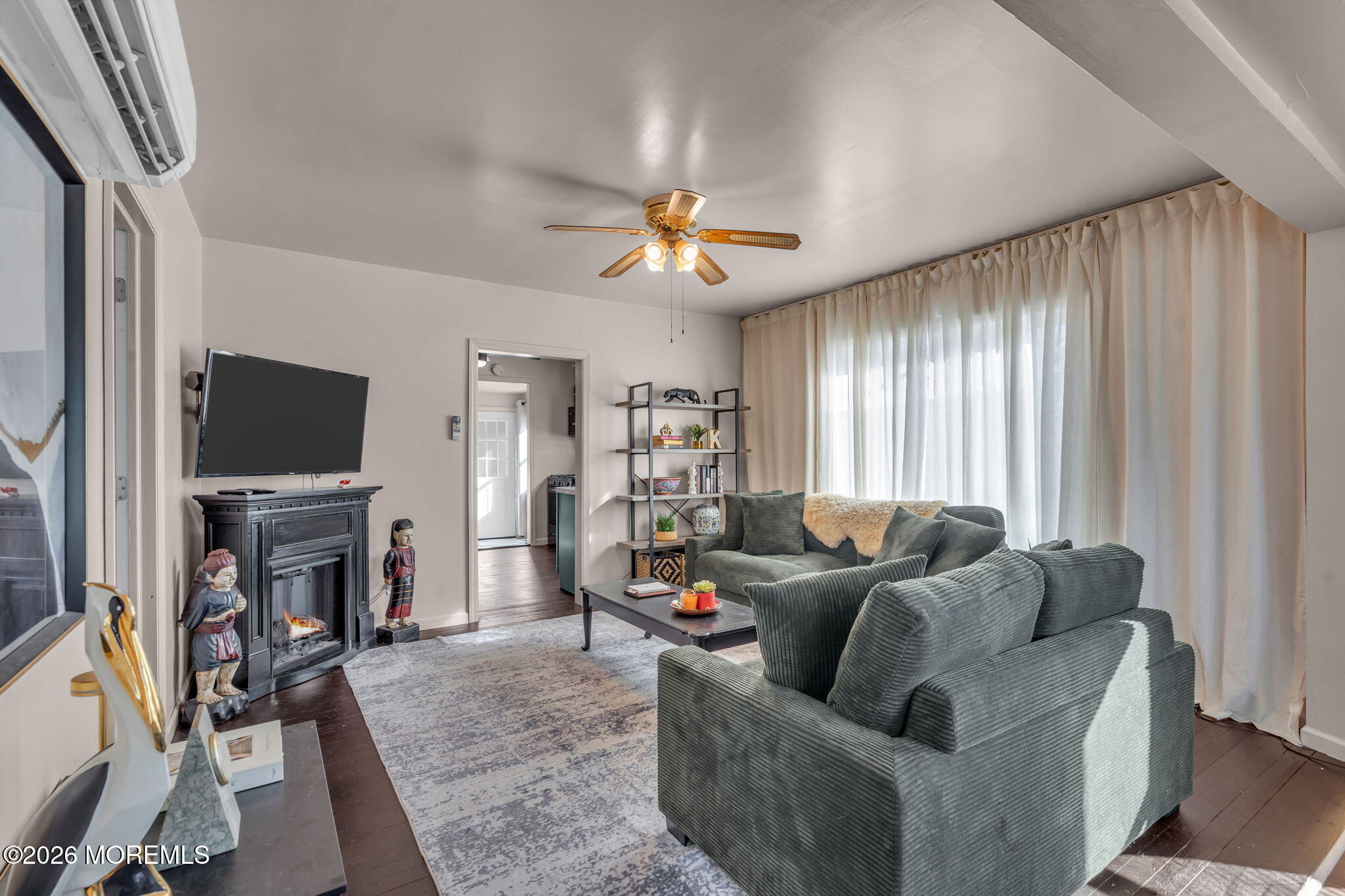 2595 Hooper Avenue