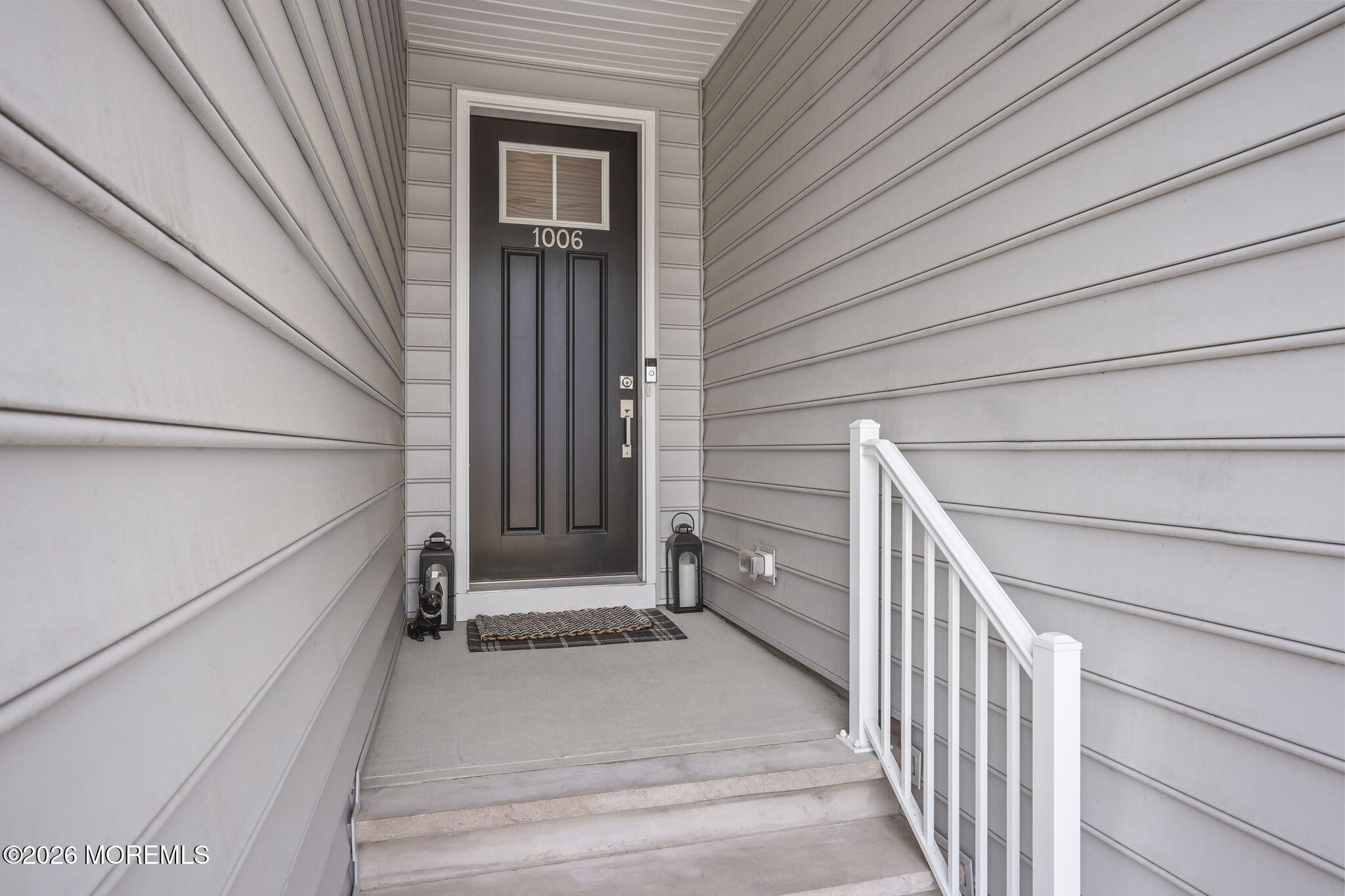 1006 Pheasant Lane #204
