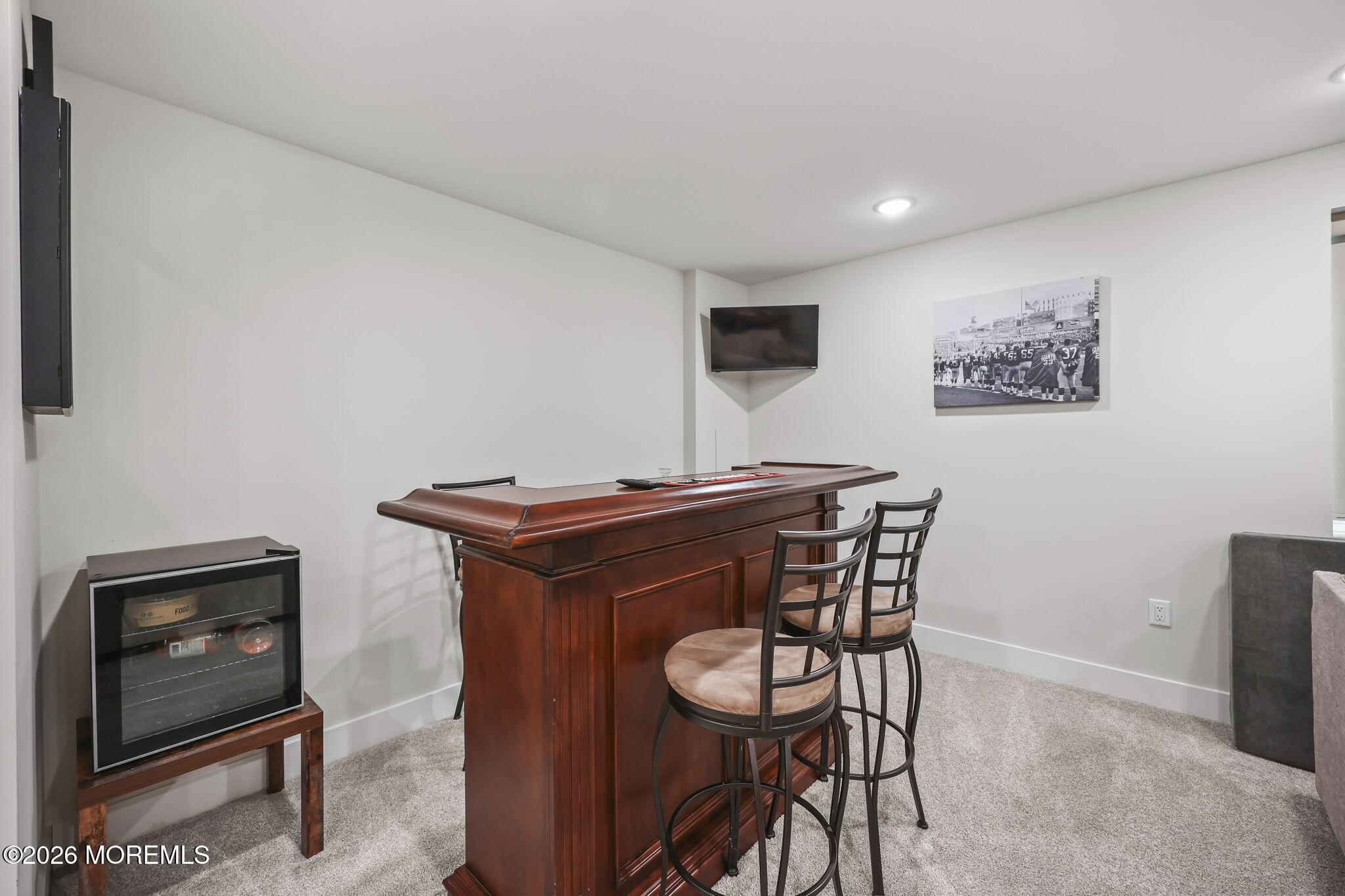 1006 Pheasant Lane #204