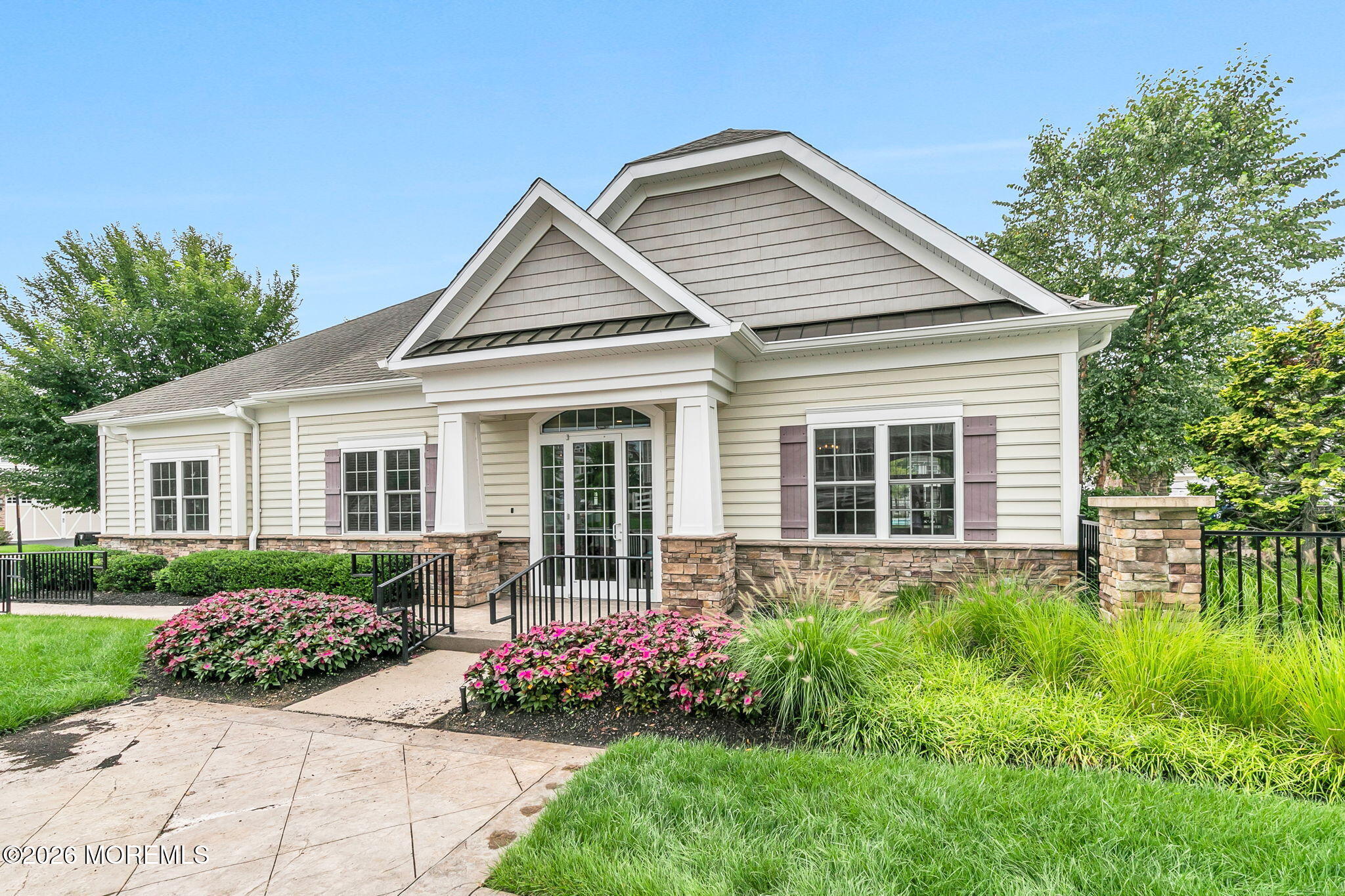 48 Eckert Drive 4103