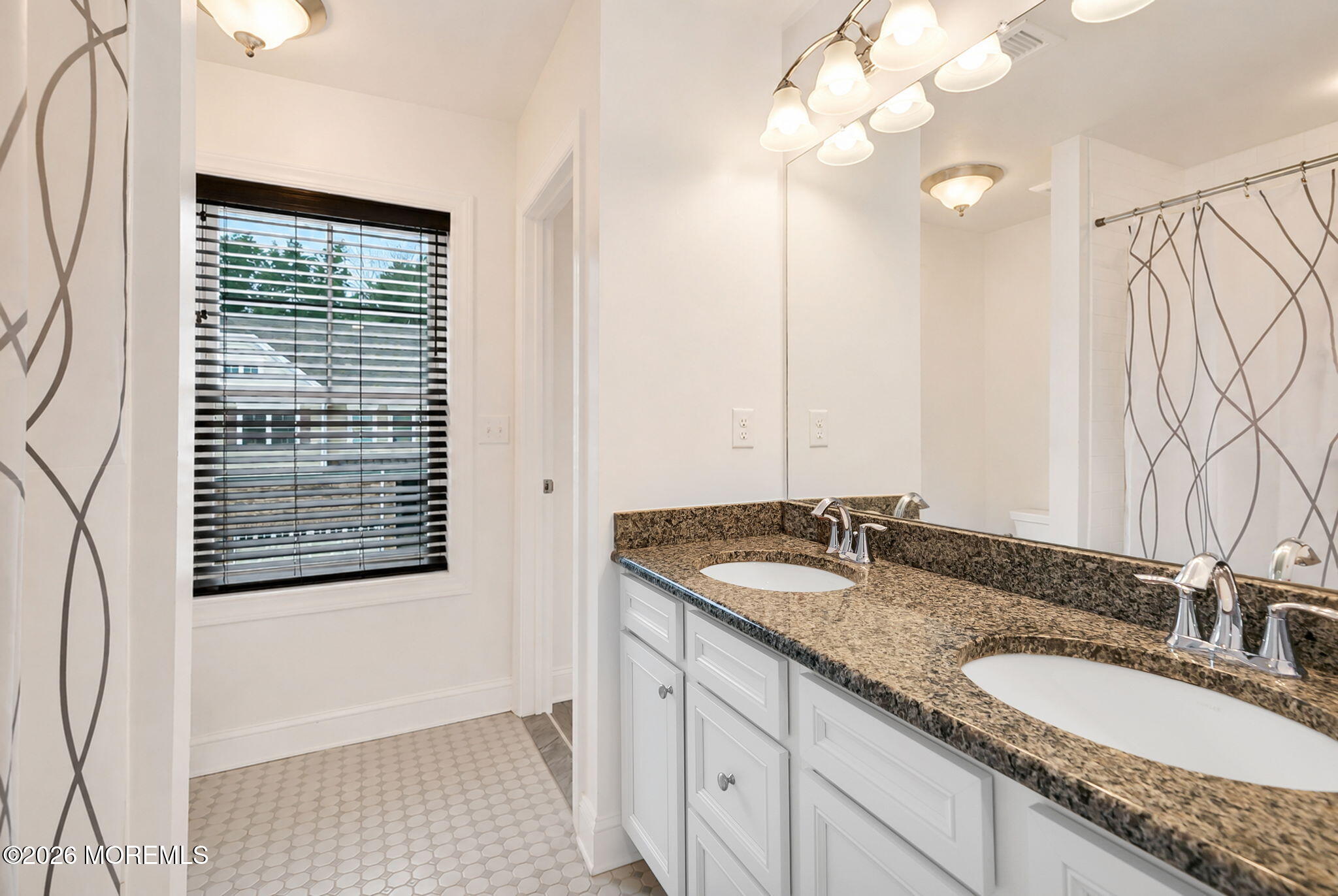 48 Eckert Drive 4103