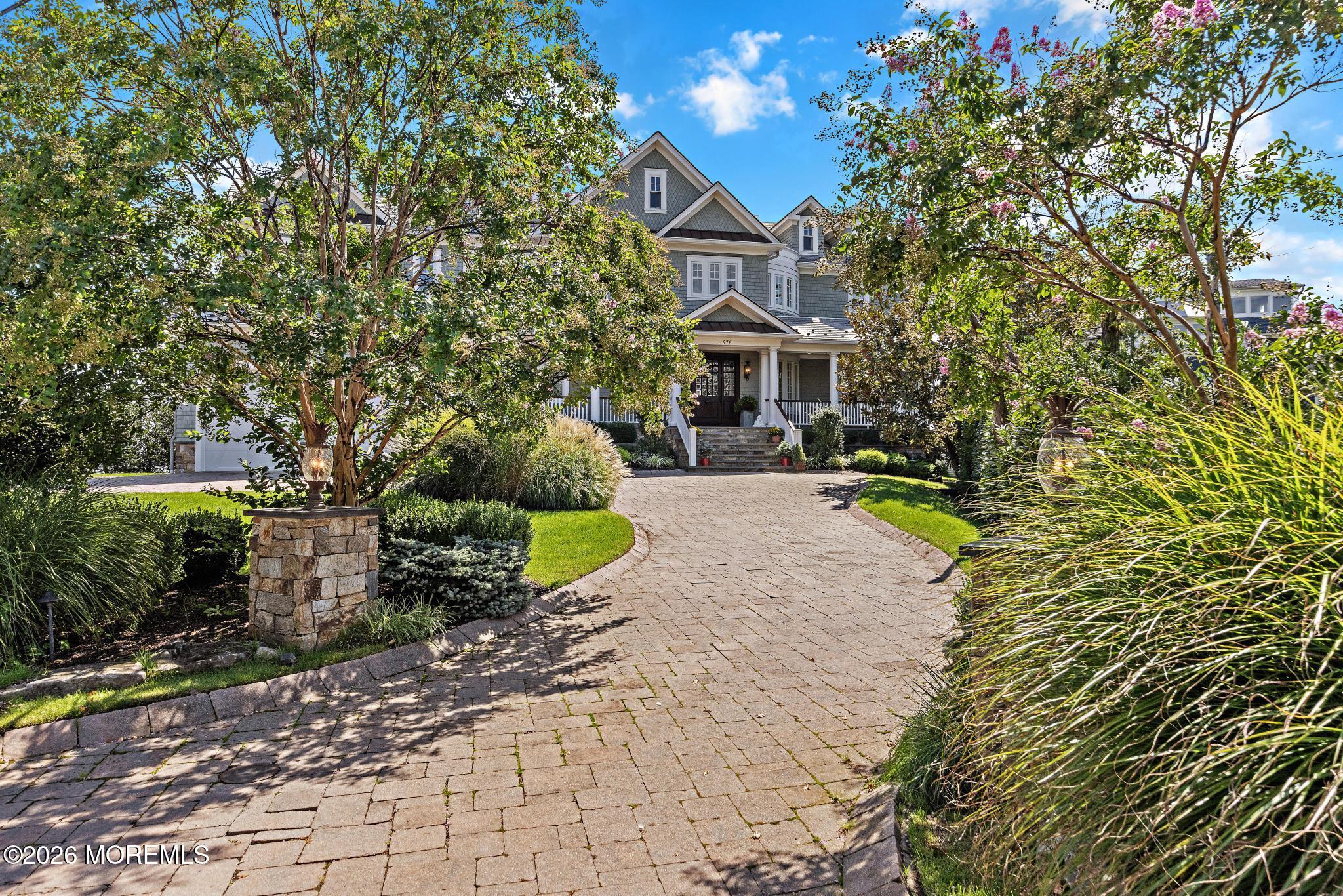 676 Little Silver Point Road