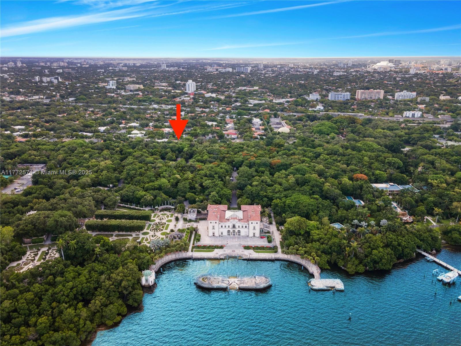 305 E Shore Dr E